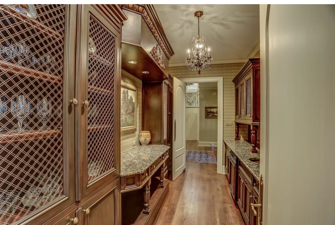 8575 THE ISLAND AT SOUTHWIN DR