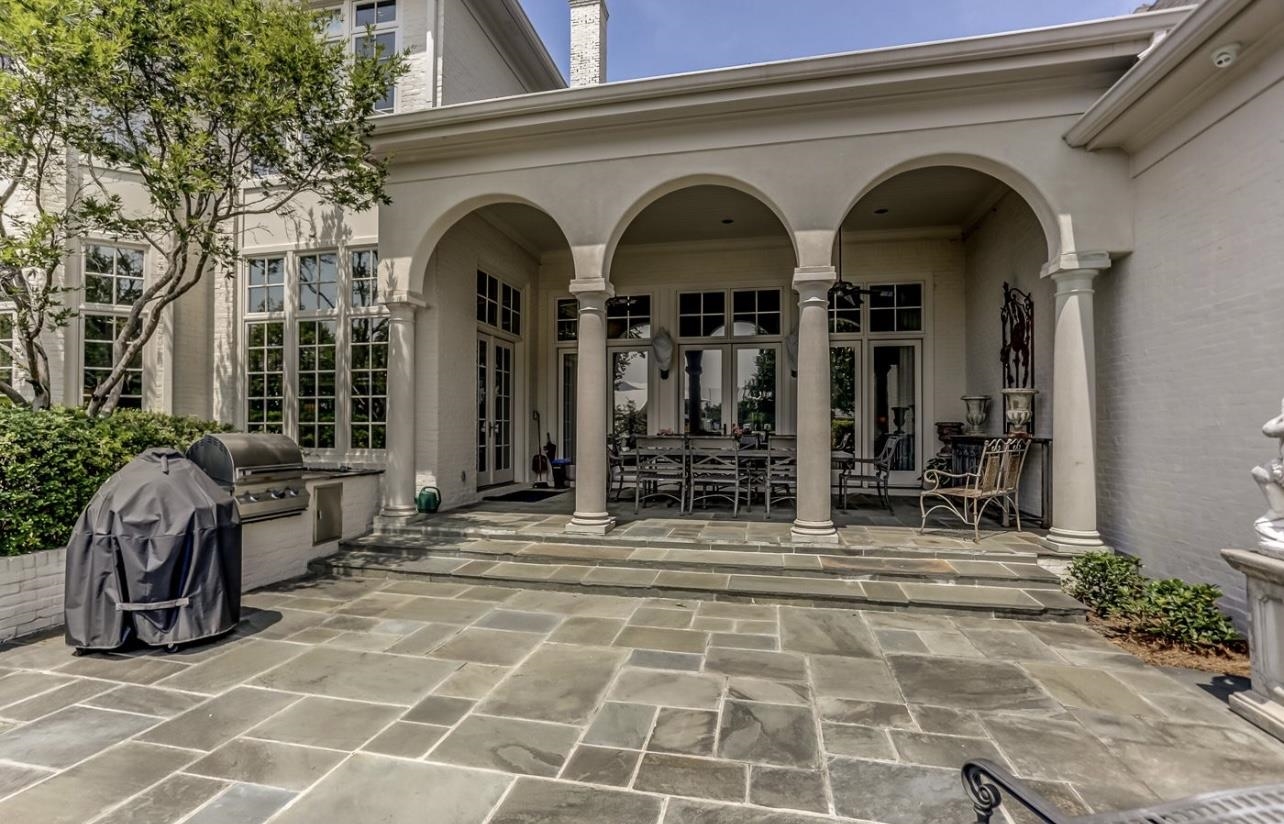 8575 THE ISLAND AT SOUTHWIN DR