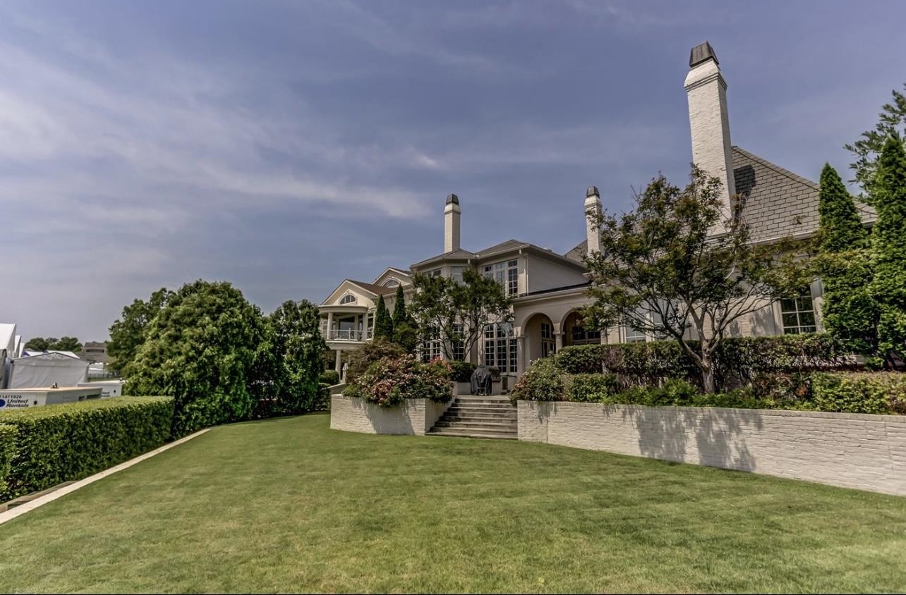 8575 THE ISLAND AT SOUTHWIN DR