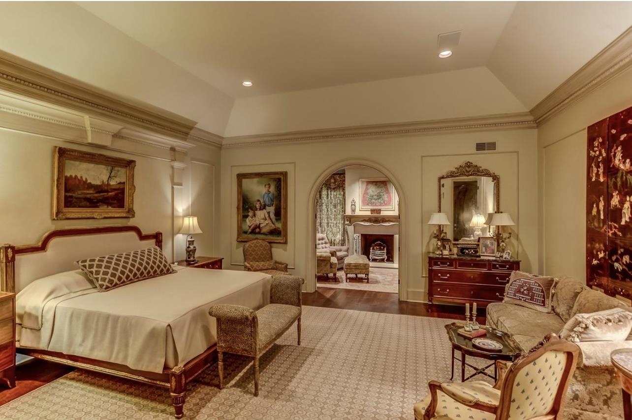 8575 THE ISLAND AT SOUTHWIN DR