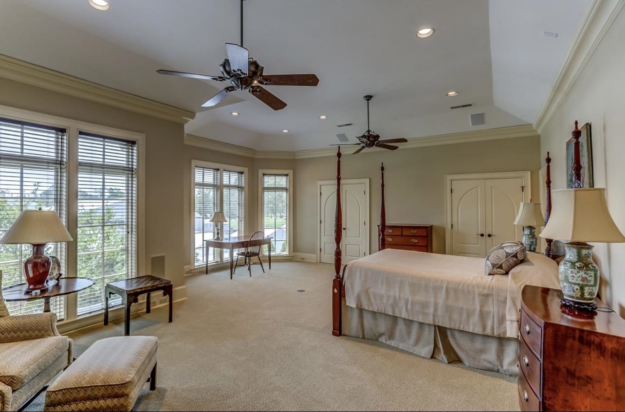 8575 THE ISLAND AT SOUTHWIN DR