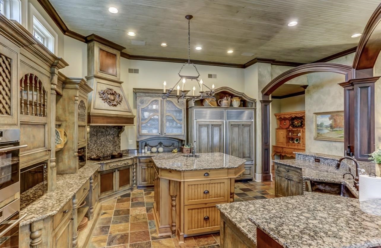 8575 THE ISLAND AT SOUTHWIN DR