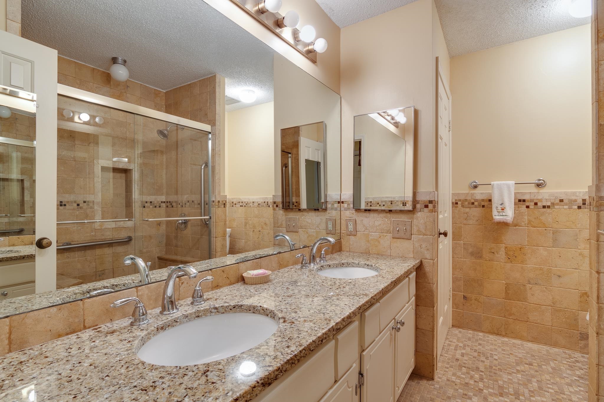 4726 CINNAMON CV Unit: 4726