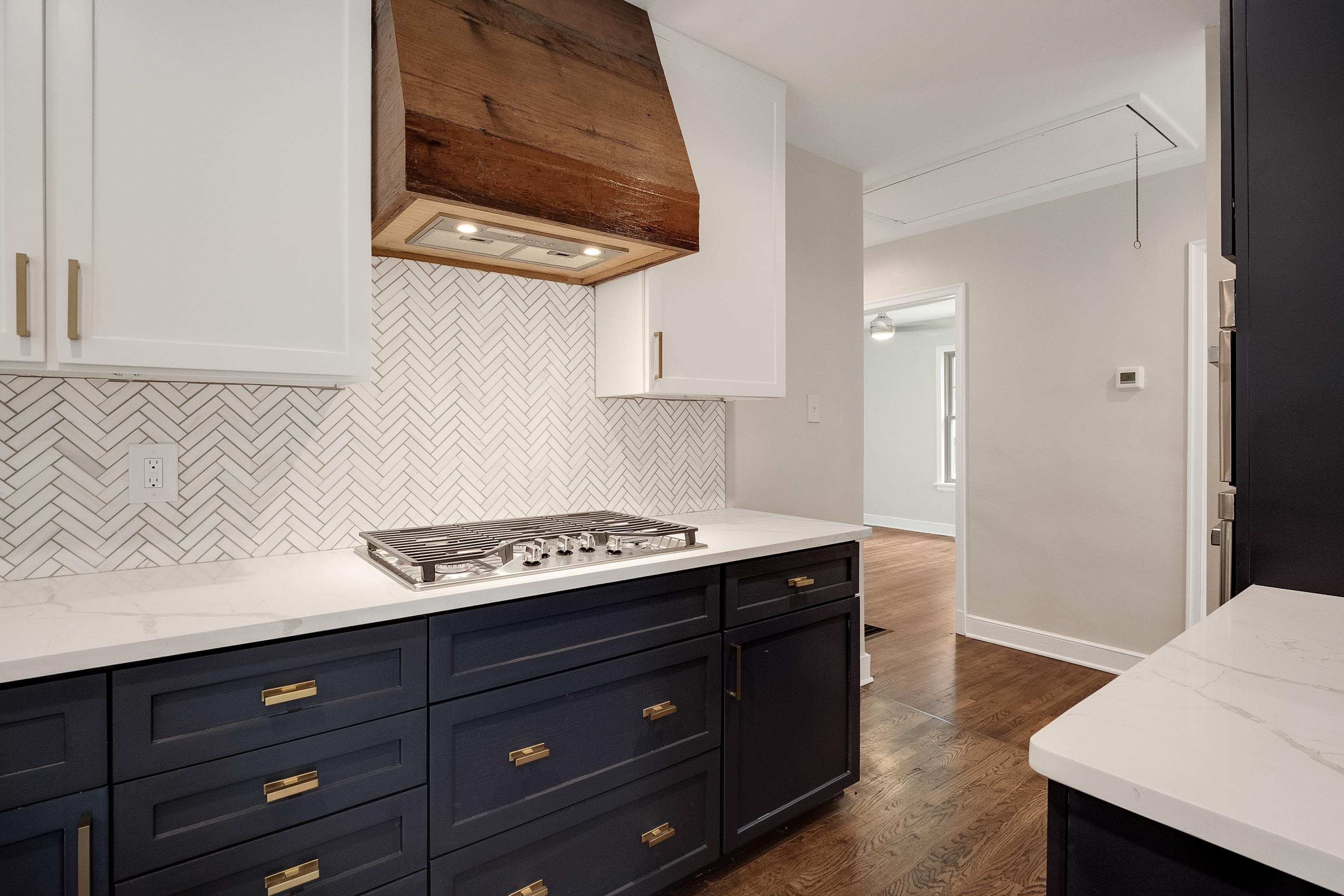 3625 CHARLESWOOD AVE