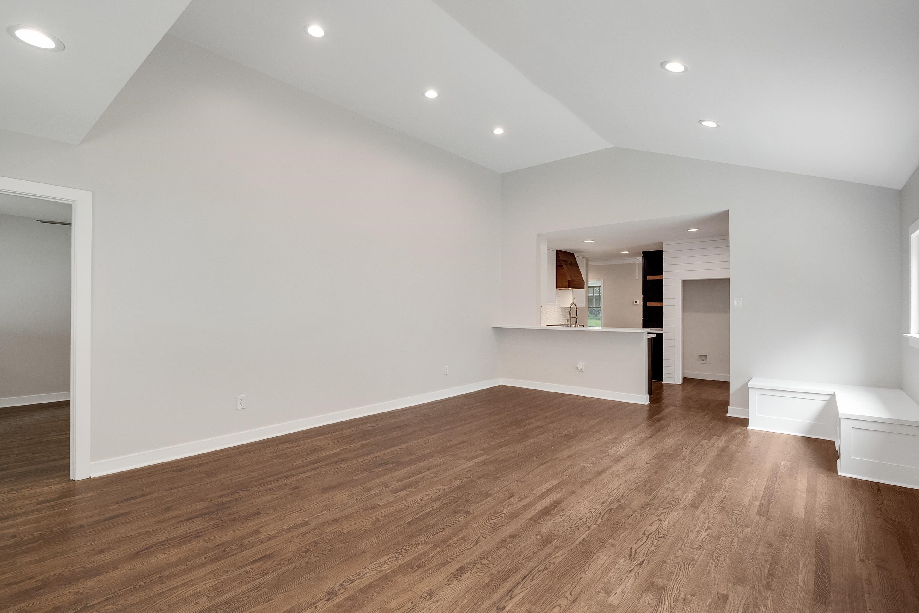 3625 CHARLESWOOD AVE