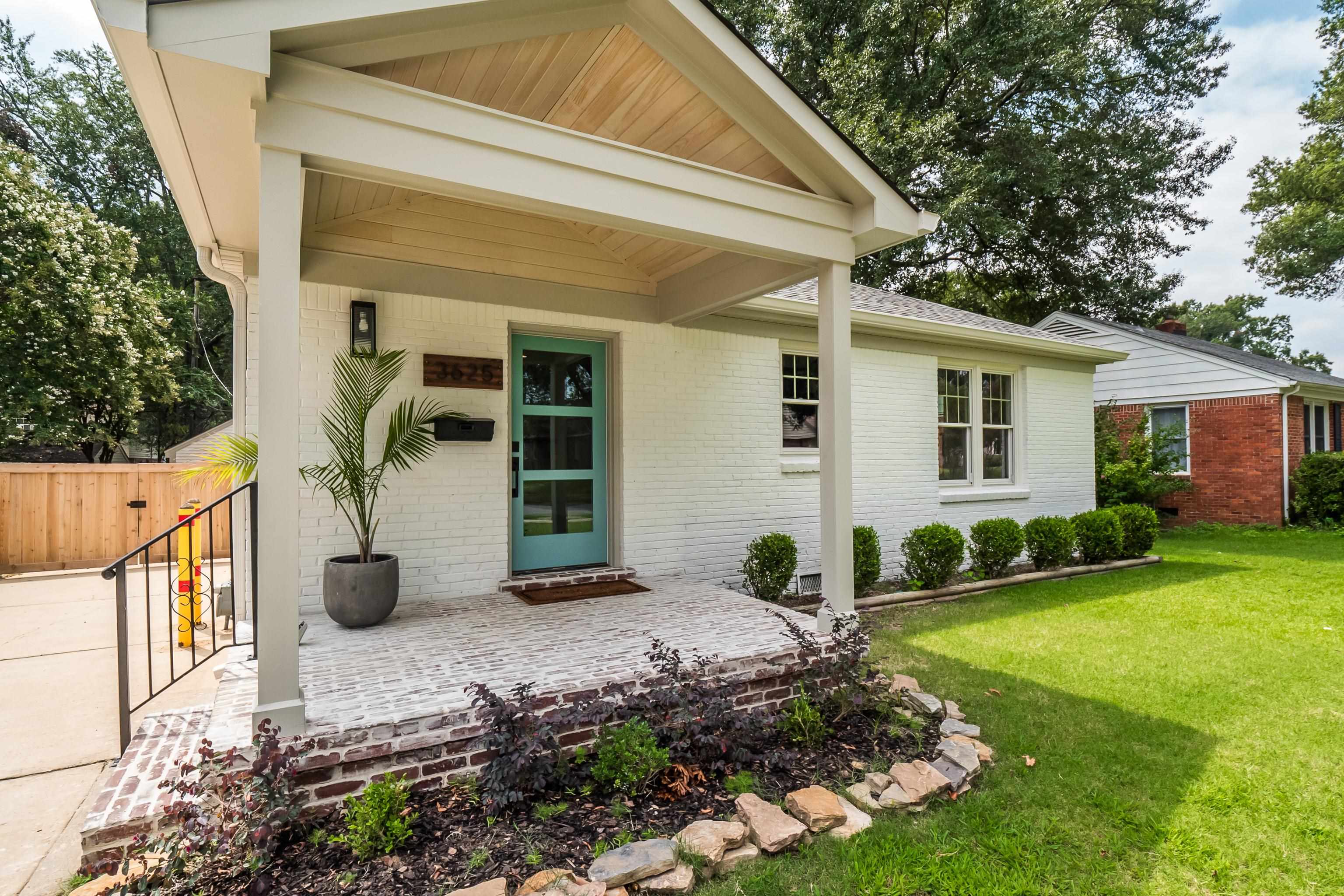 3625 CHARLESWOOD AVE