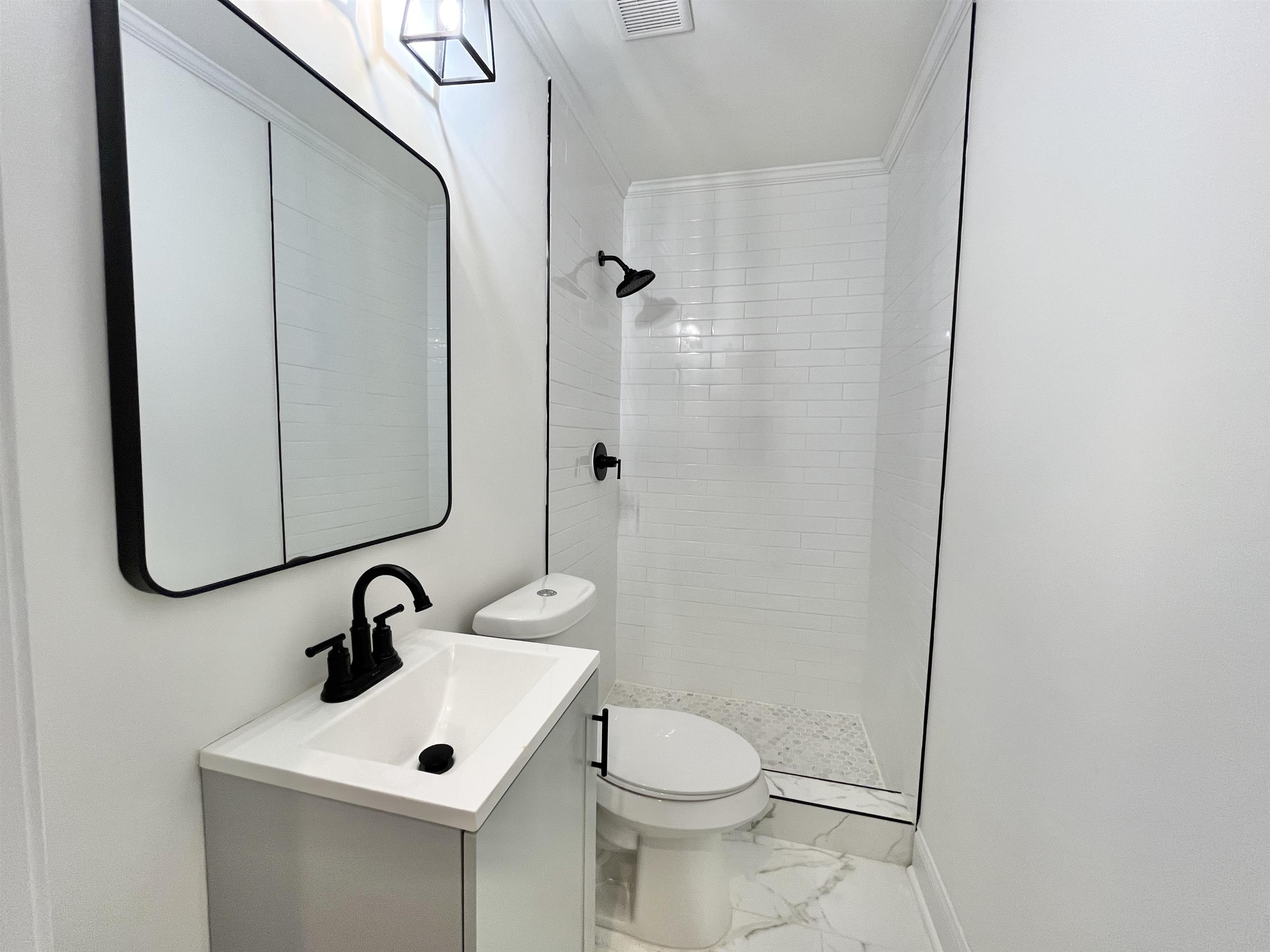 3395 HIGHLAND PARK PL