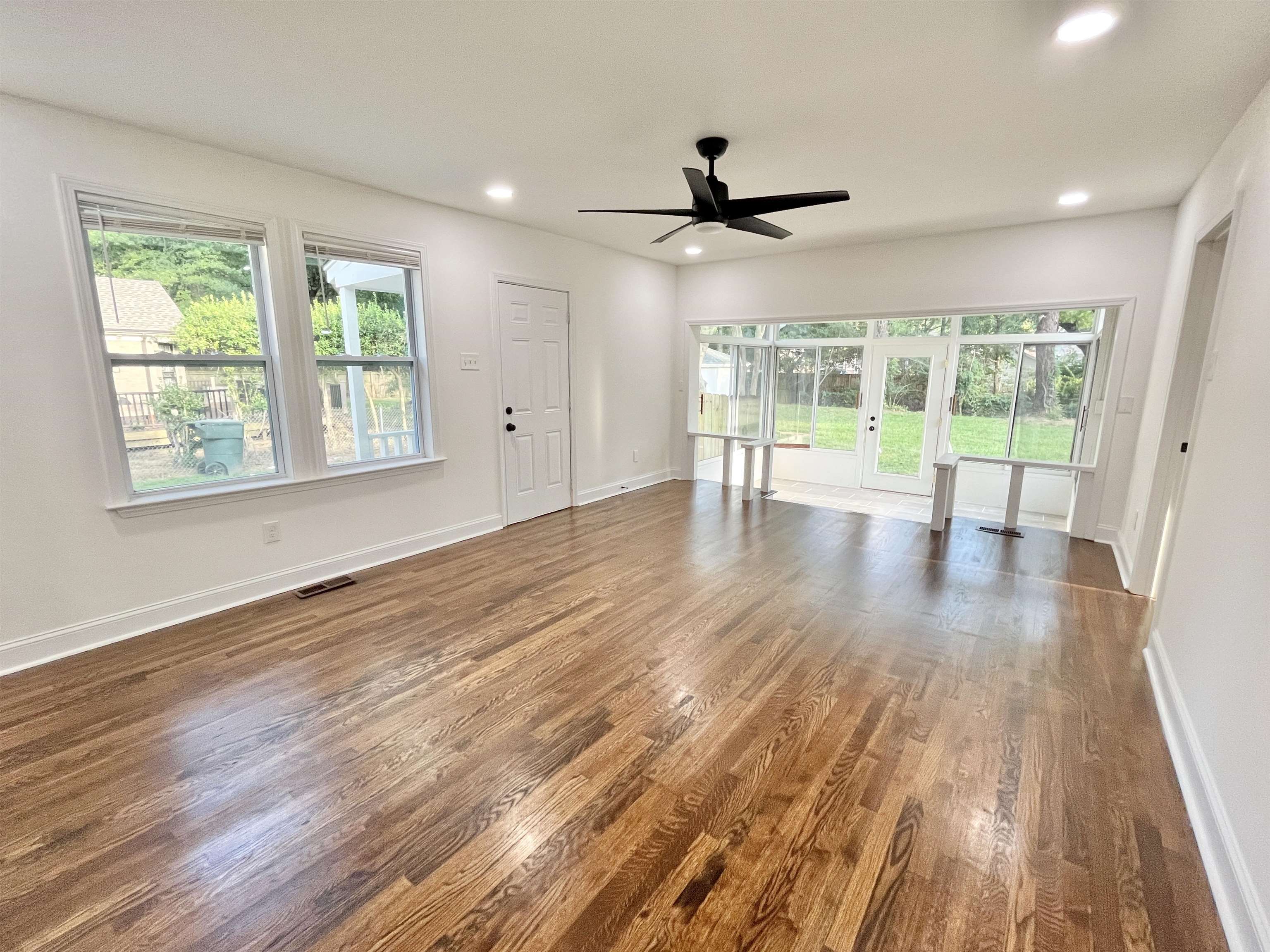 3395 HIGHLAND PARK PL