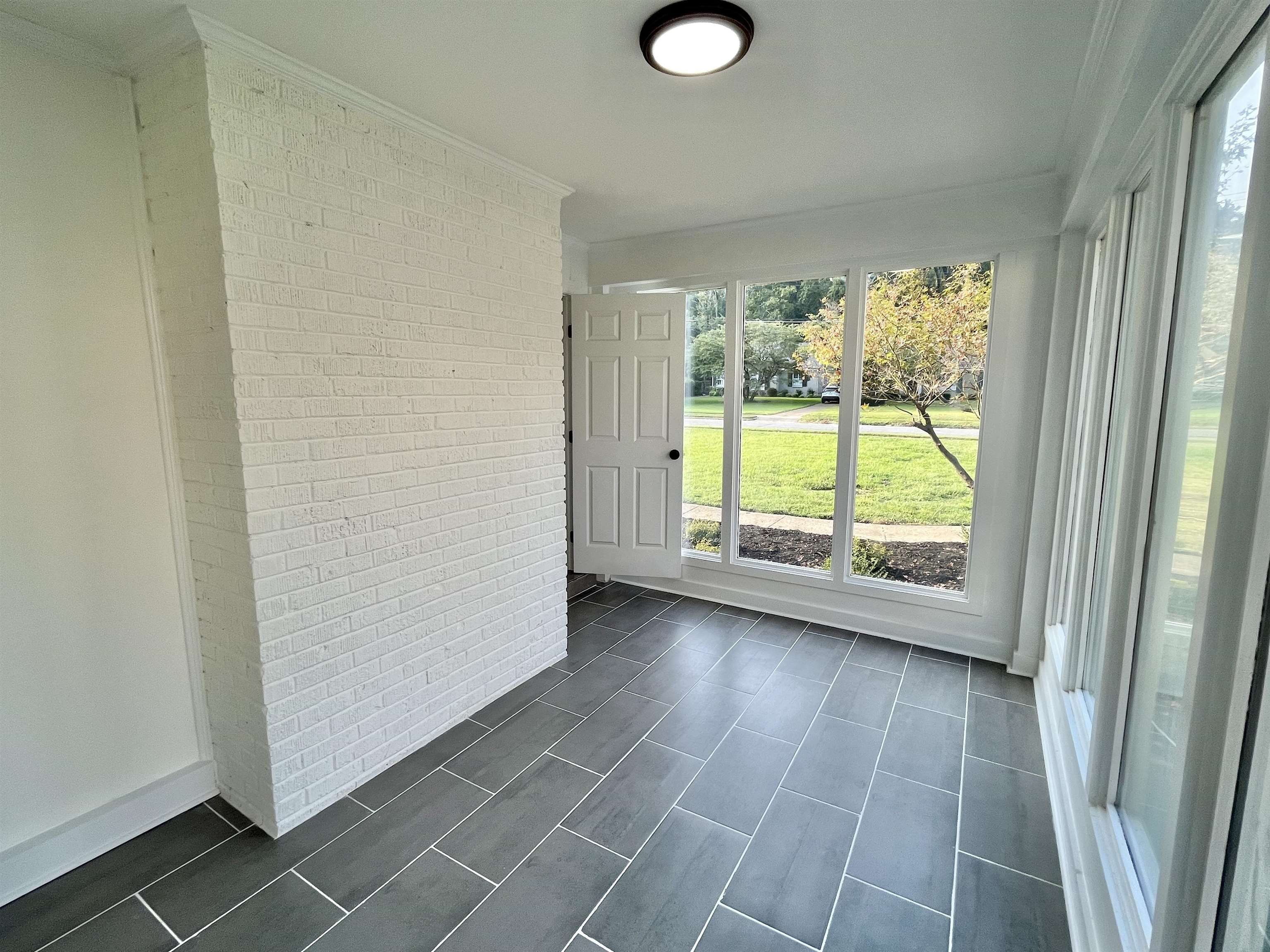 3395 HIGHLAND PARK PL