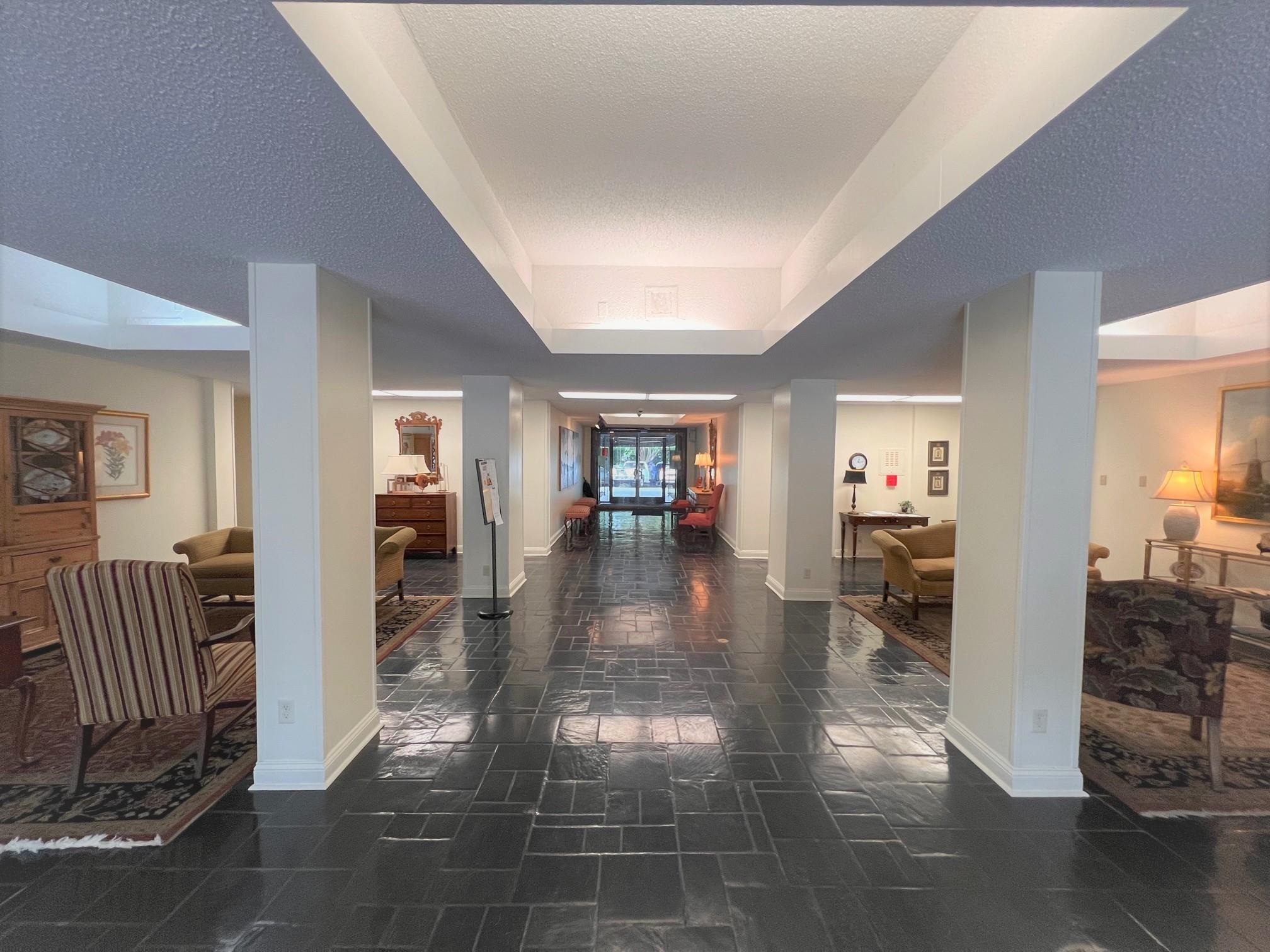 232 S HIGHLAND ST Unit: 907