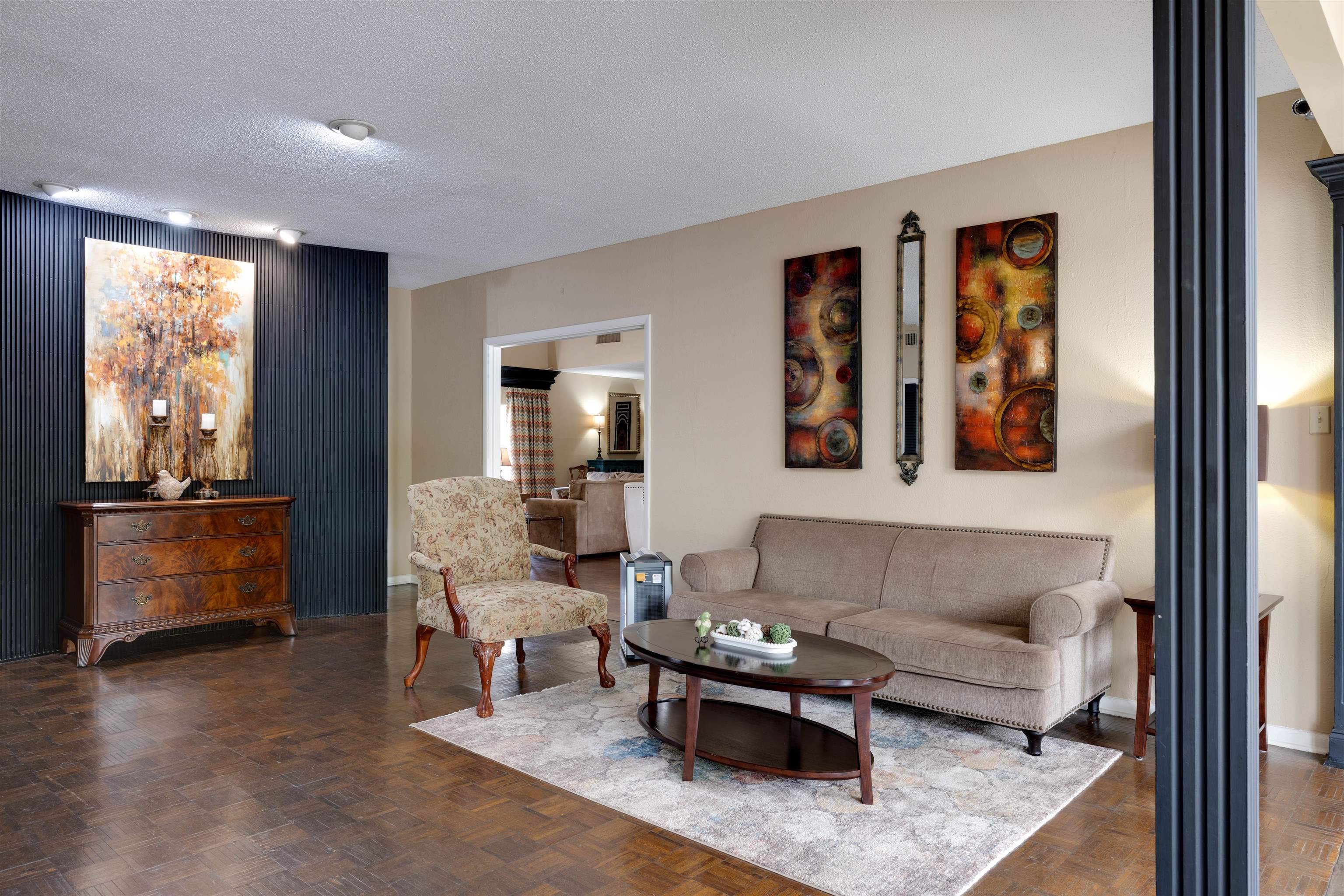 809 CREEKSIDE DR Unit: 2