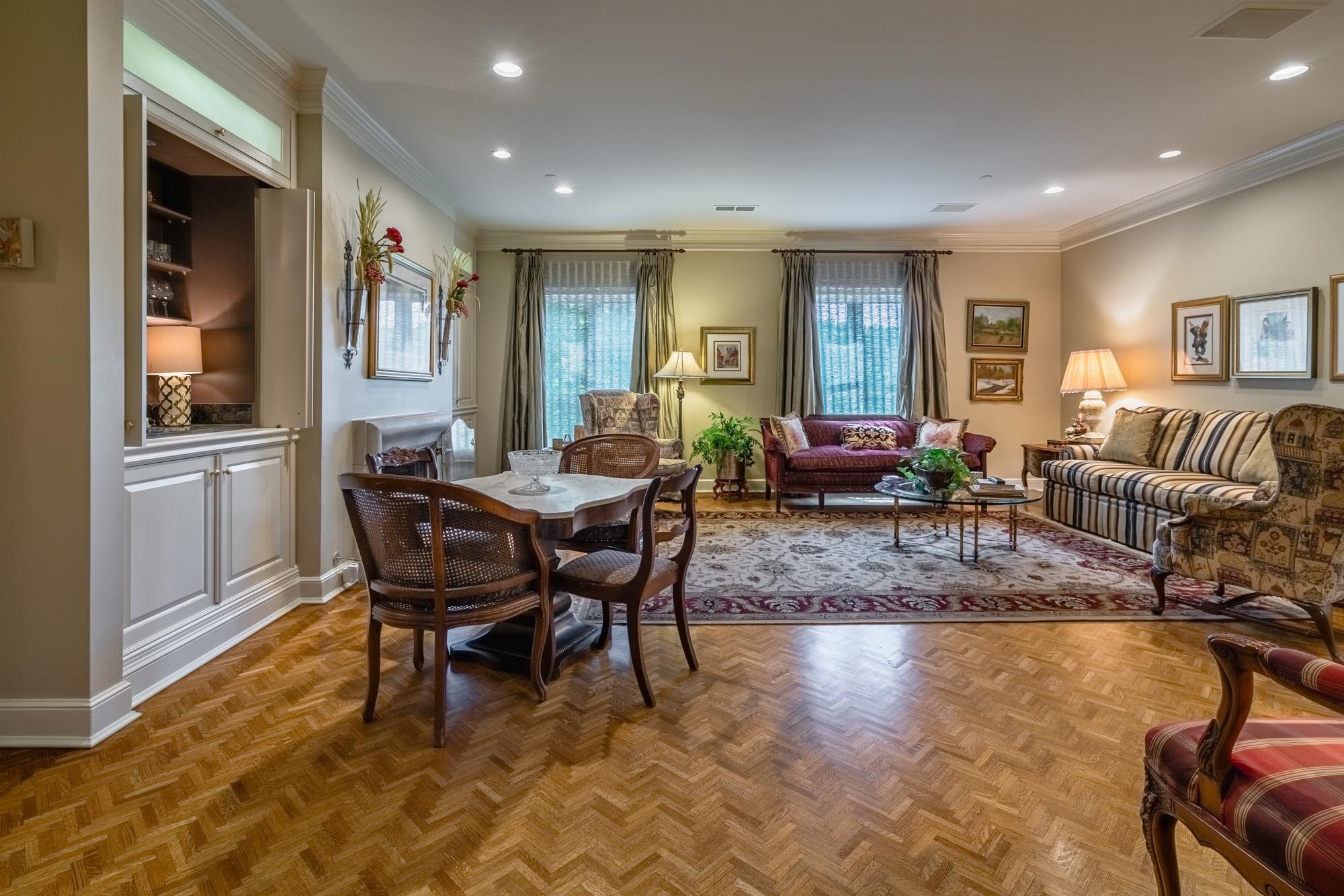 1000 MURRAY HILL LN Unit: 404