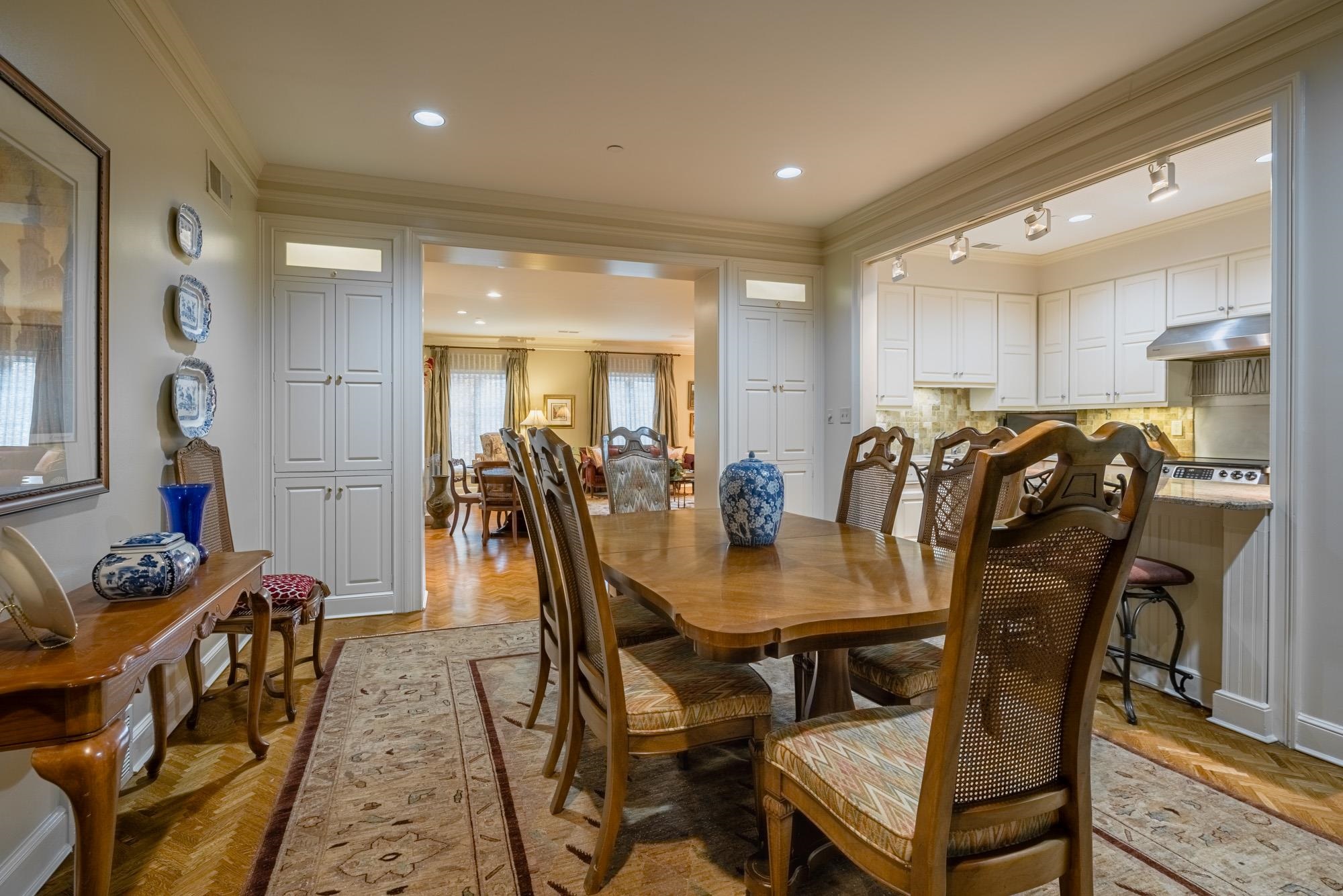 1000 MURRAY HILL LN Unit: 404