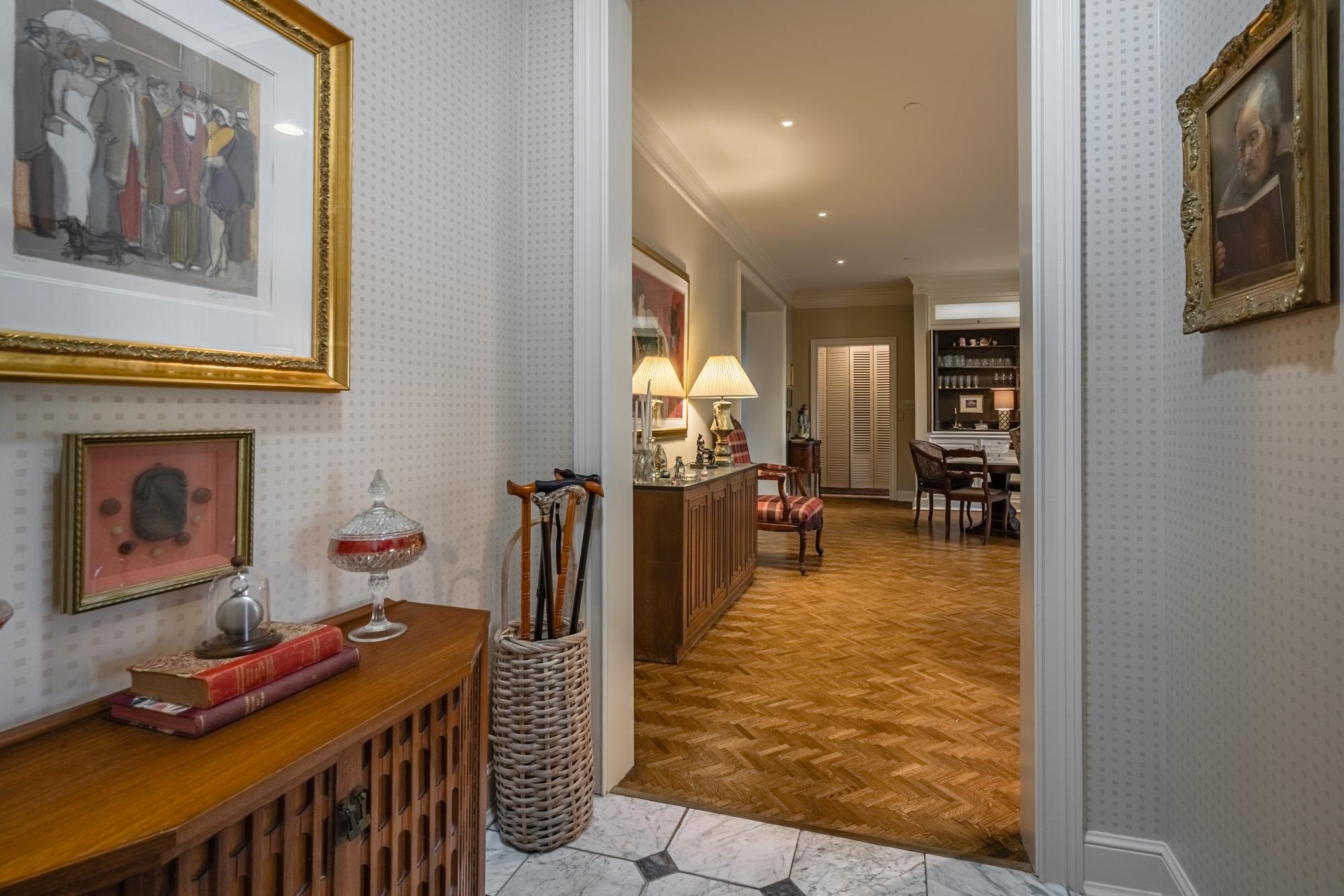 1000 MURRAY HILL LN Unit: 404