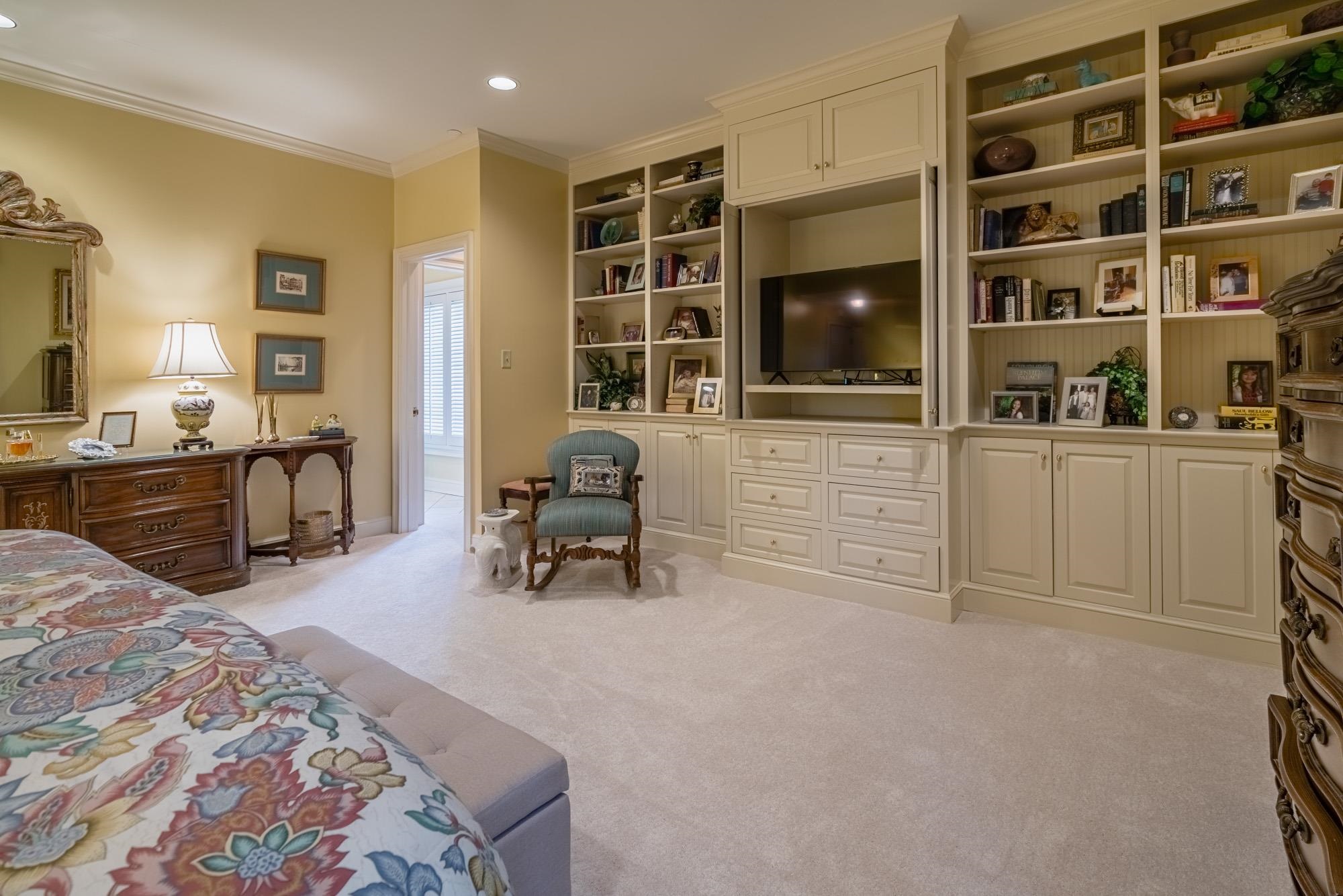 1000 MURRAY HILL LN Unit: 404