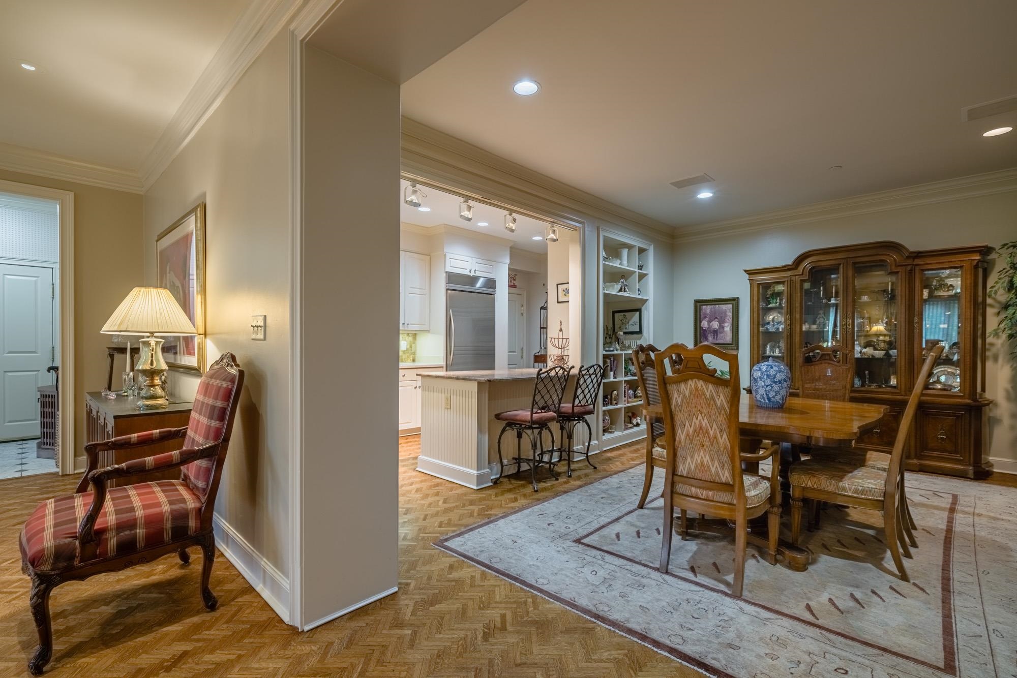 1000 MURRAY HILL LN Unit: 404