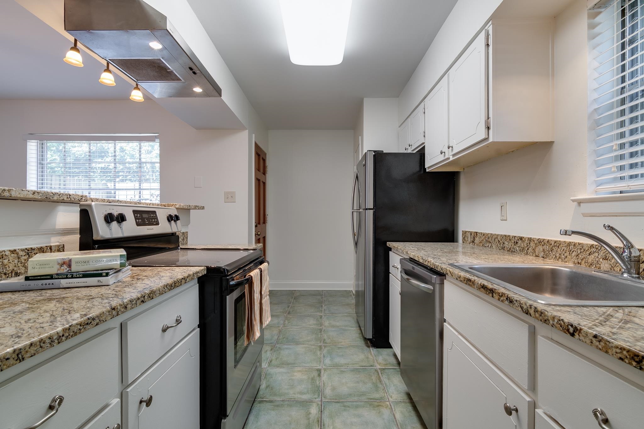 521 PEABODY SQ Unit: 521