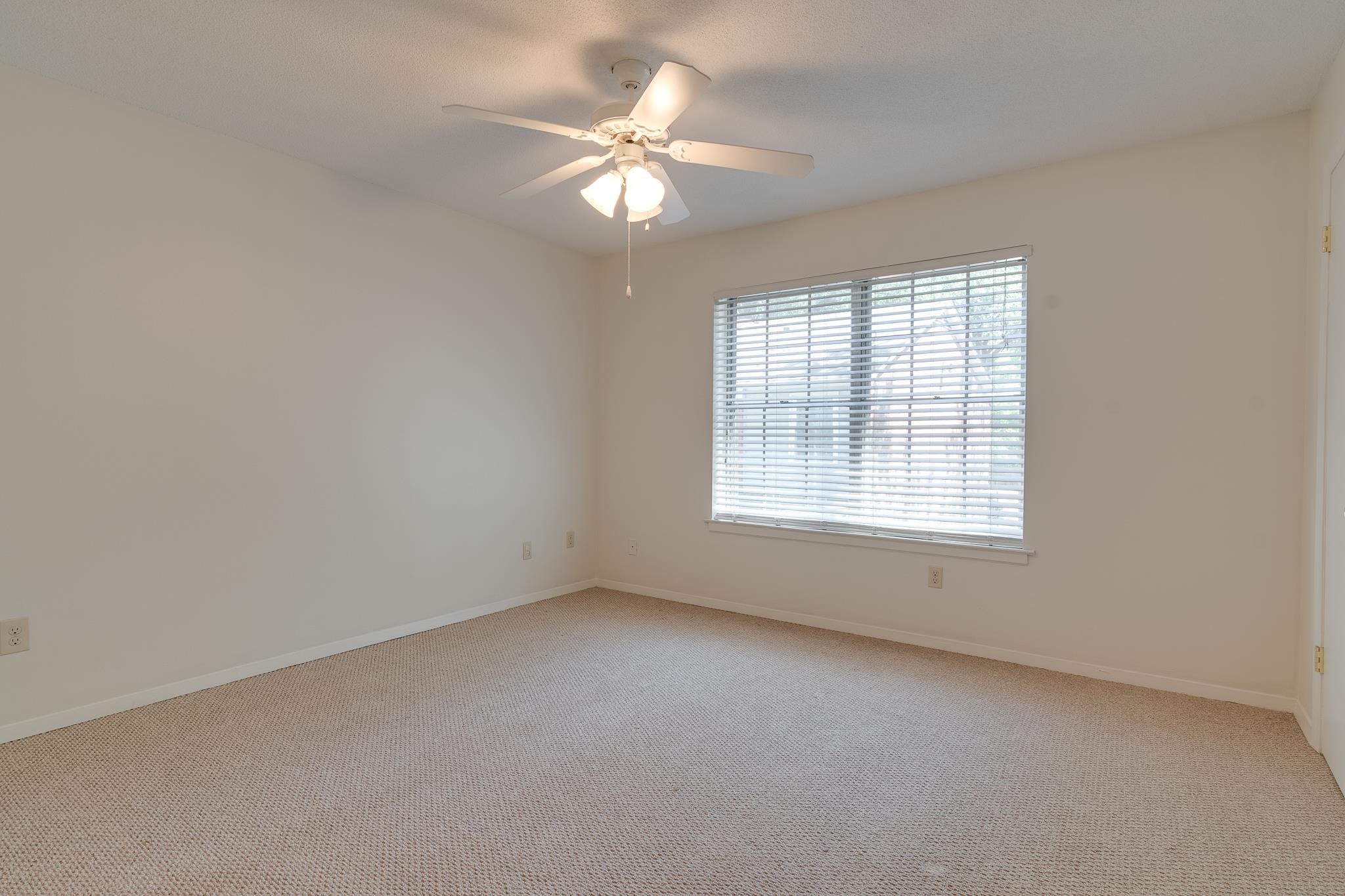 521 PEABODY SQ Unit: 521