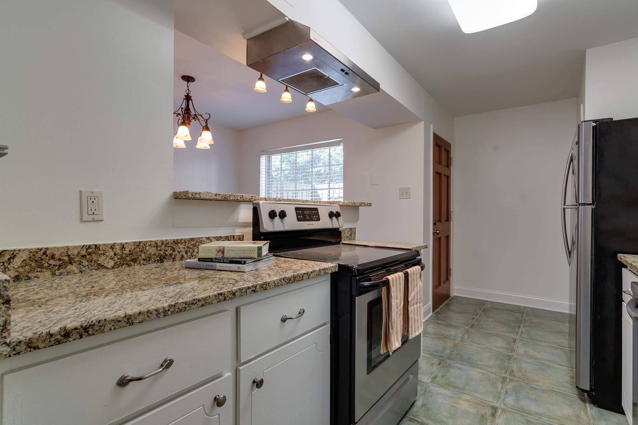 521 PEABODY SQ Unit: 521