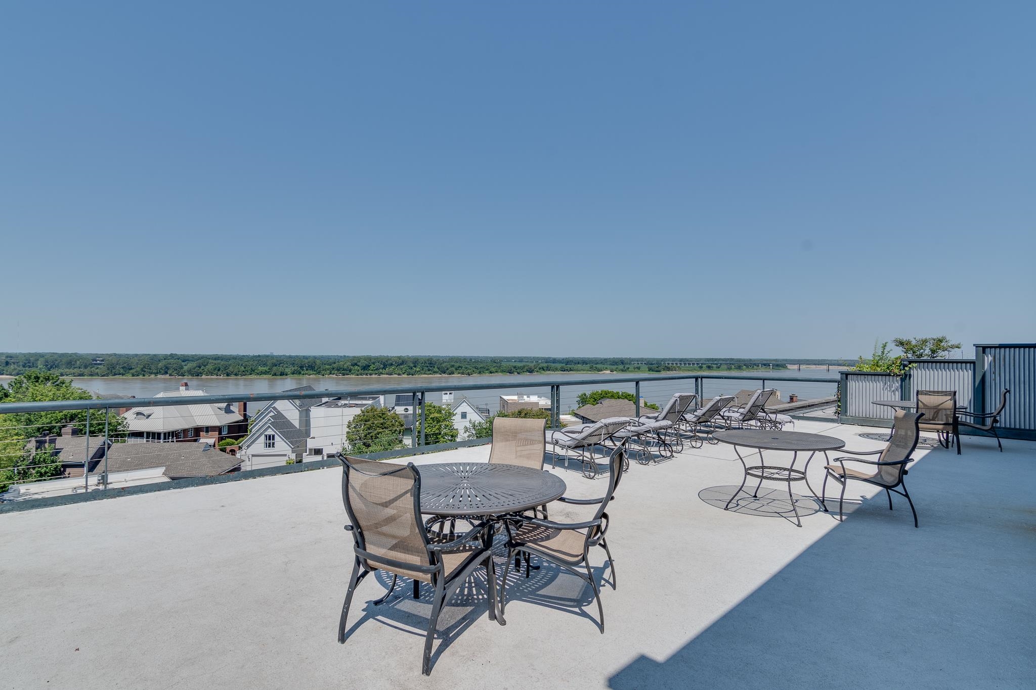 505 TENNESSEE ST Unit: 322