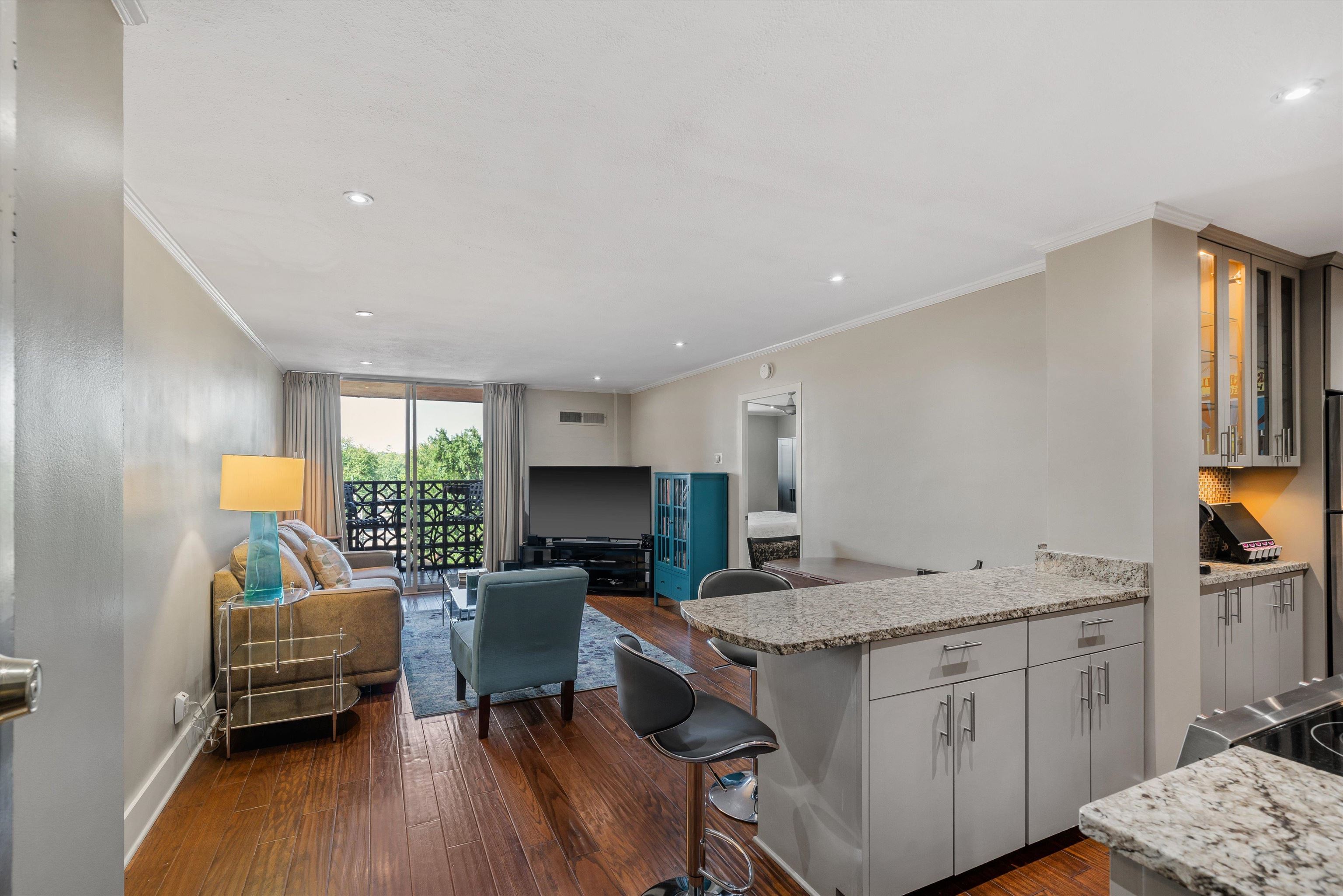 2277 UNION AVE Unit: 508