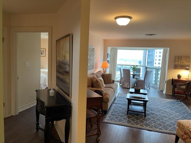 655 RIVERSIDE DR Unit: 1004A