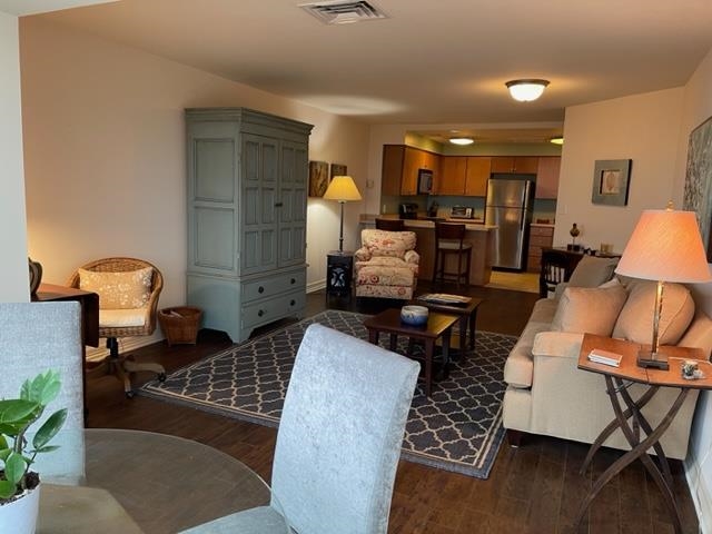 655 RIVERSIDE DR Unit: 1004A