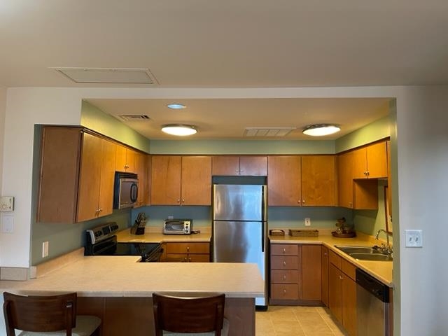 655 RIVERSIDE DR Unit: 1004A