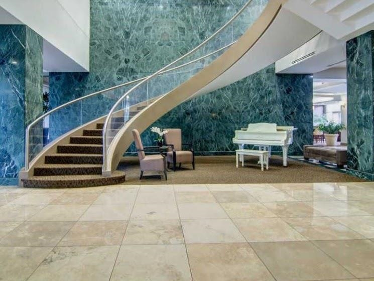 655 RIVERSIDE DR Unit: 1004A