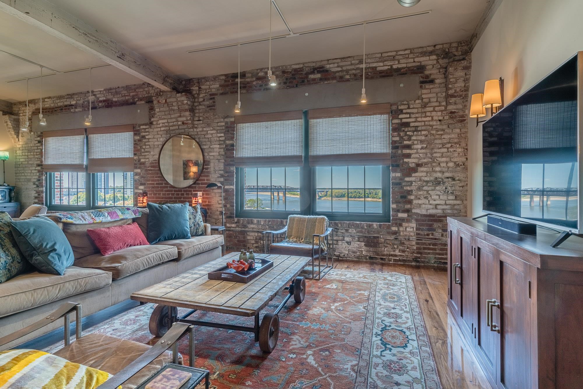 505 TENNESSEE ST Unit: PH6