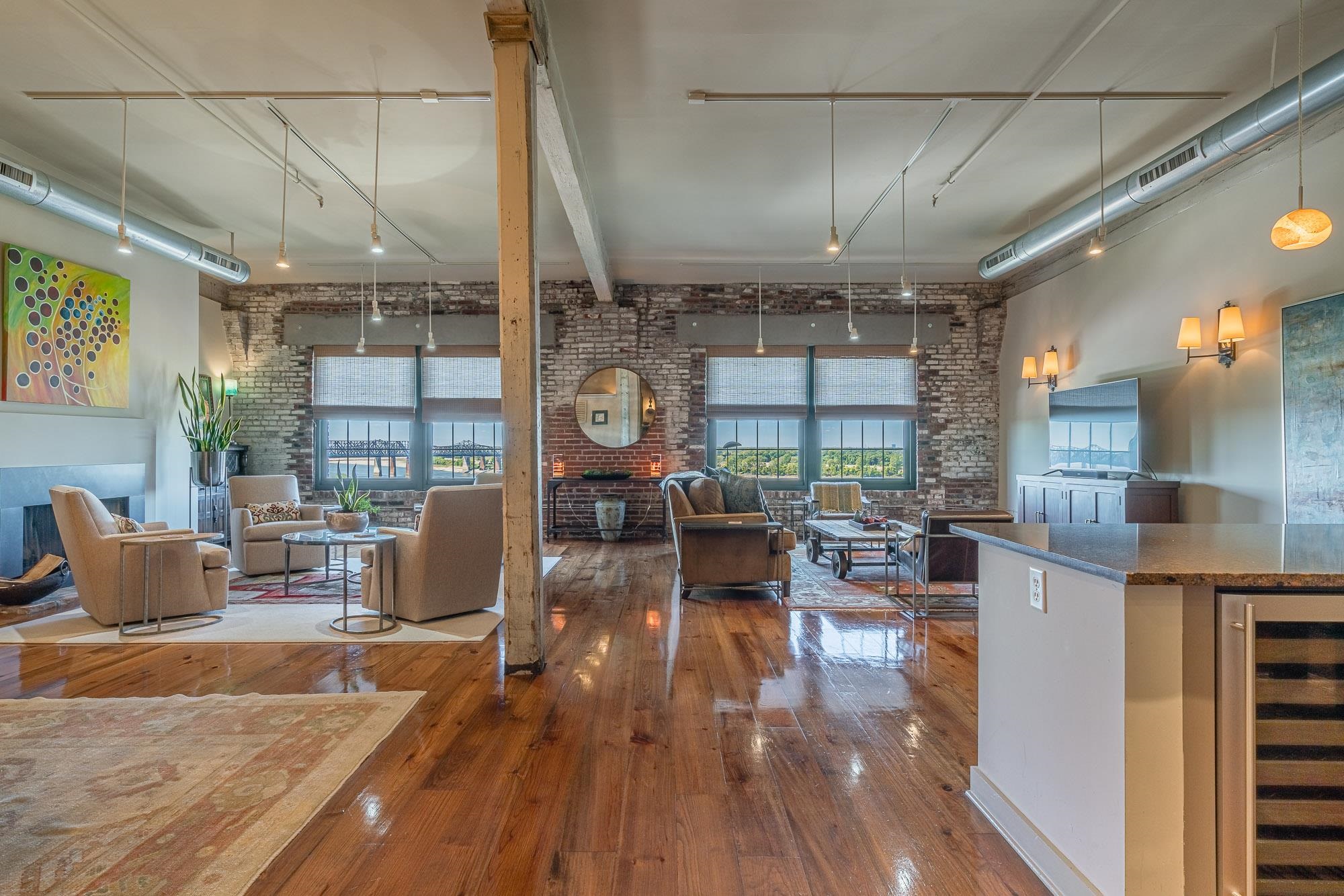 505 TENNESSEE ST Unit: PH6