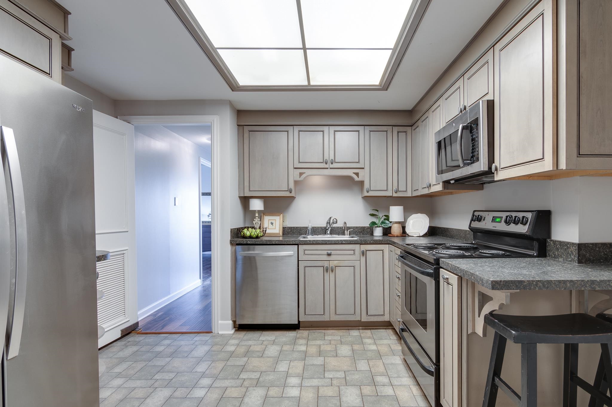 475 N HIGHLAND ST Unit: 9JK