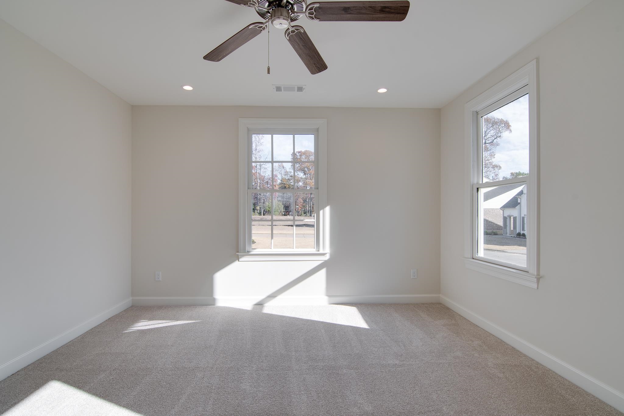 5361 SHADY BREEZE CV