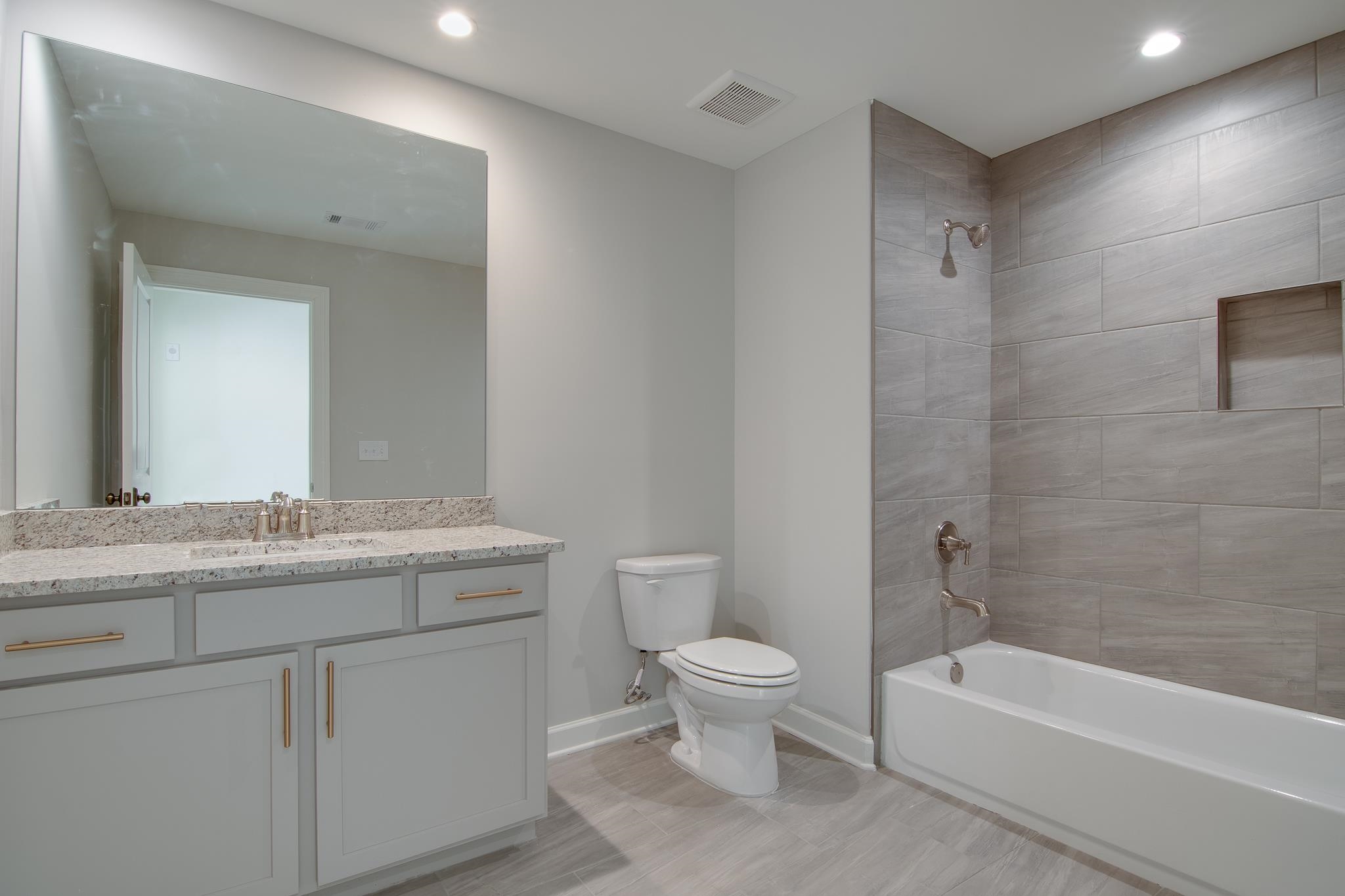 5361 SHADY BREEZE CV