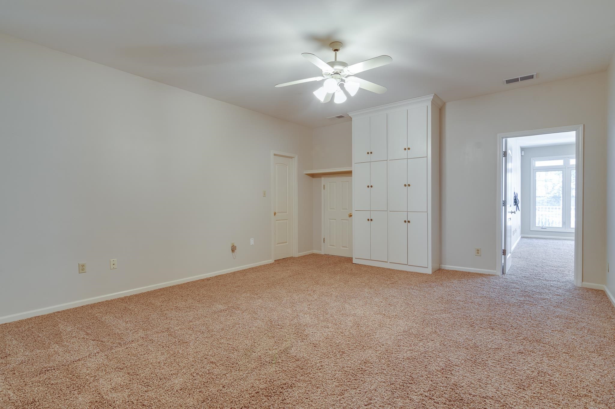 1725 CHAPEL CREEK PKY