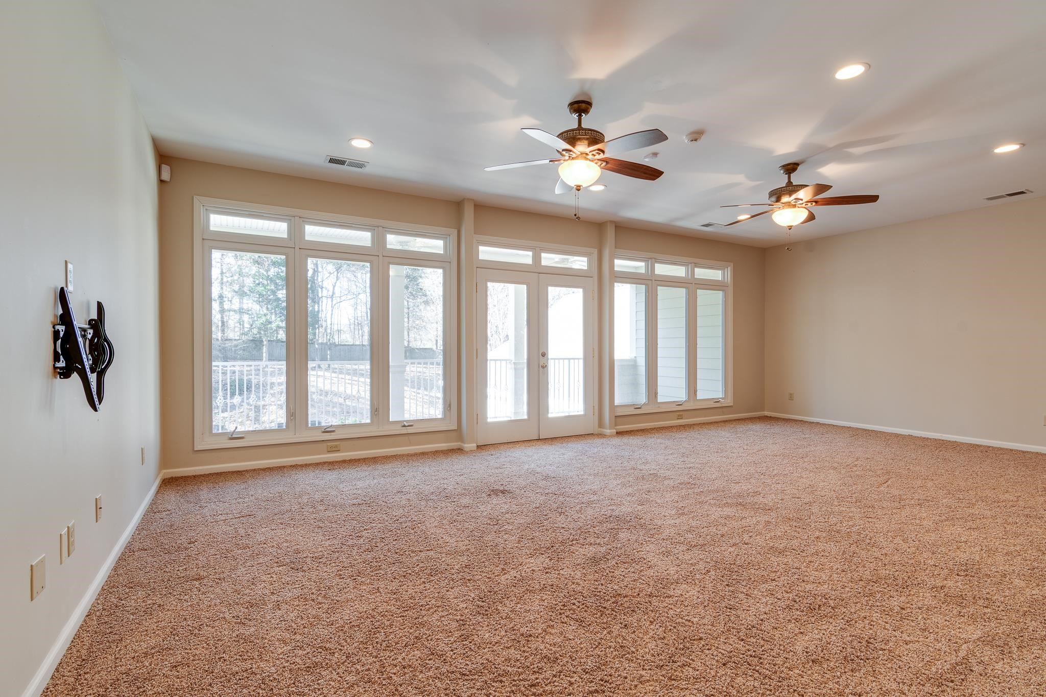 1725 CHAPEL CREEK PKY