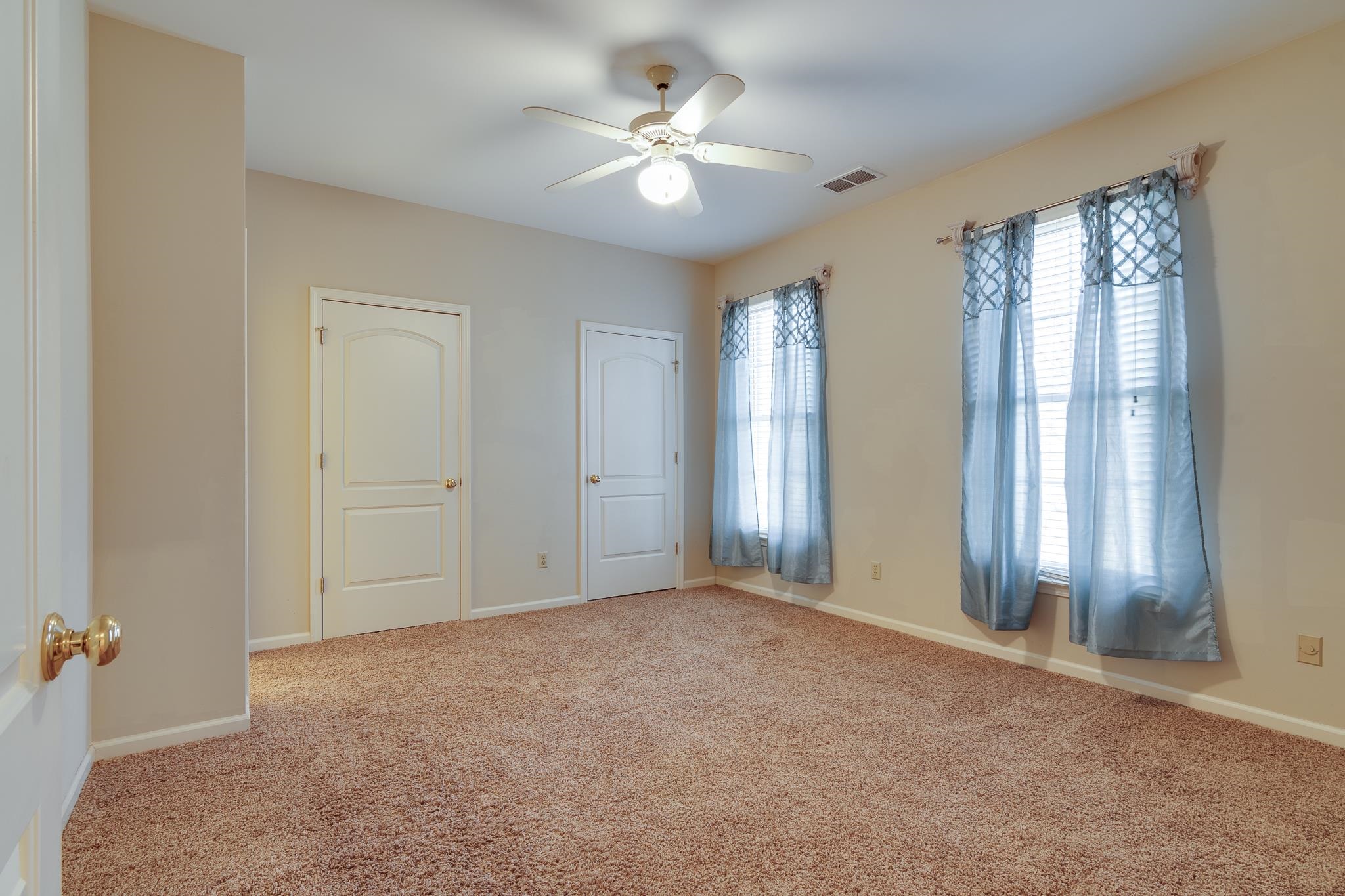 1725 CHAPEL CREEK PKY