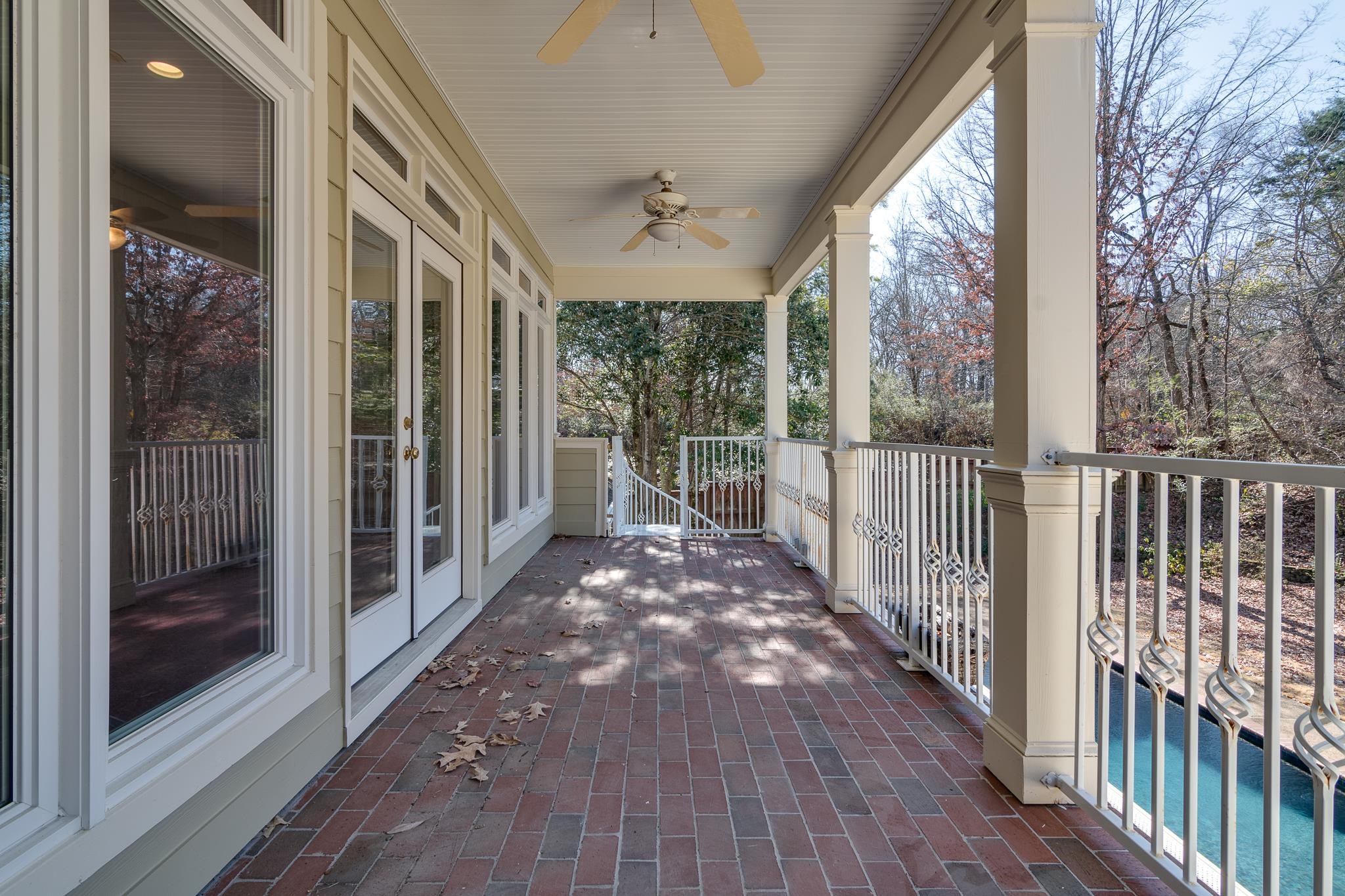 1725 CHAPEL CREEK PKY