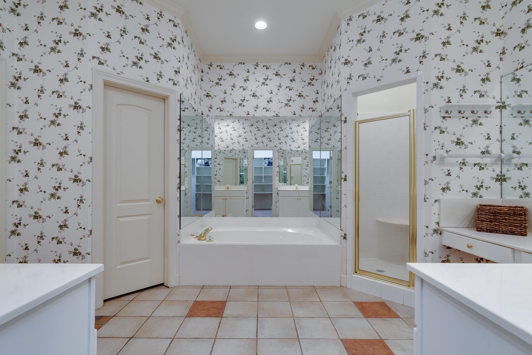 1725 CHAPEL CREEK PKY