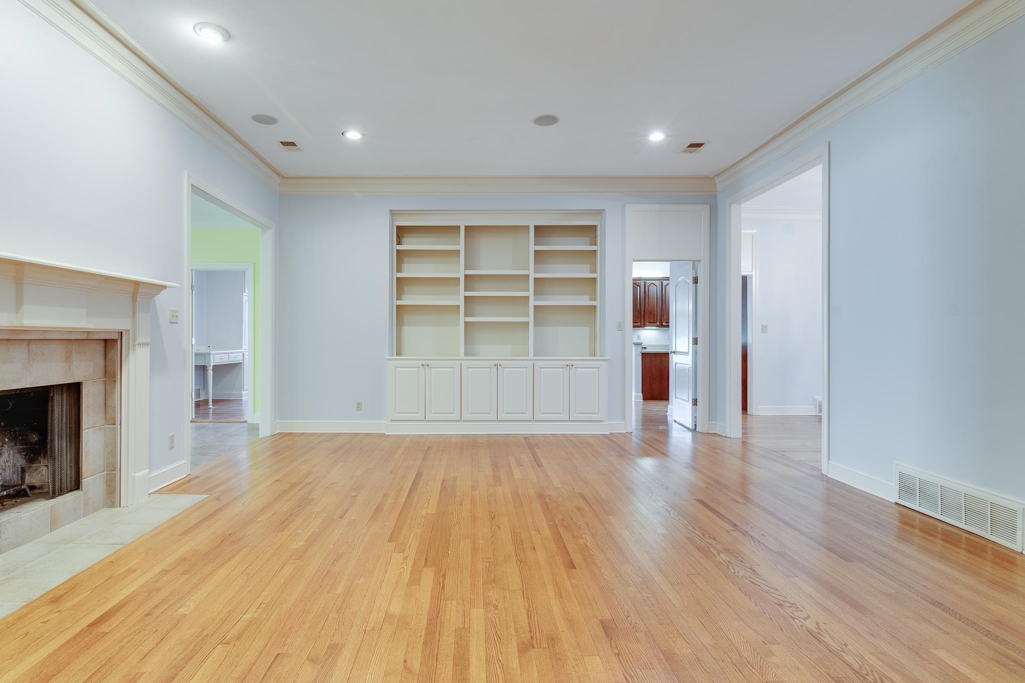 1725 CHAPEL CREEK PKY