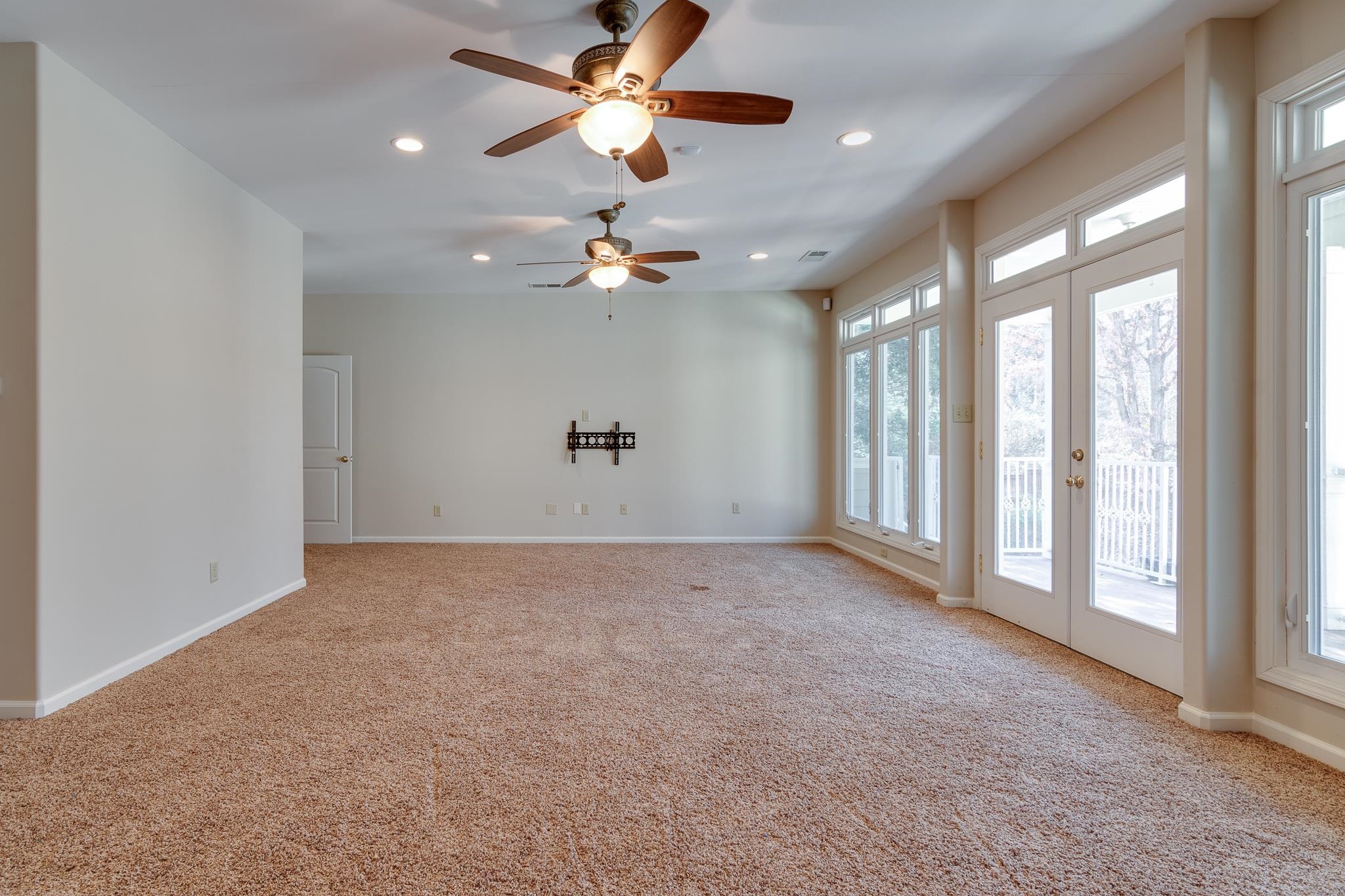 1725 CHAPEL CREEK PKY