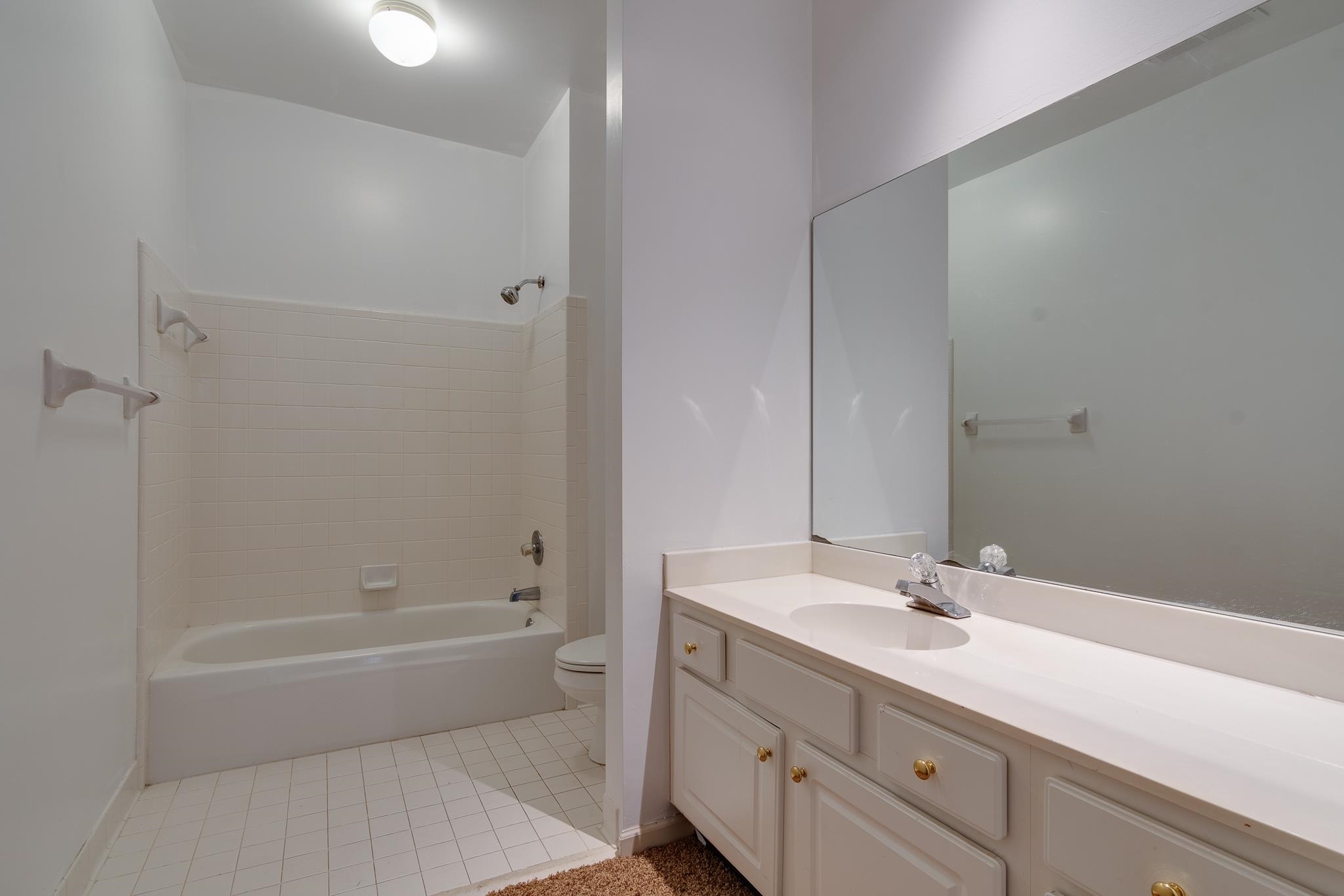 1725 CHAPEL CREEK PKY