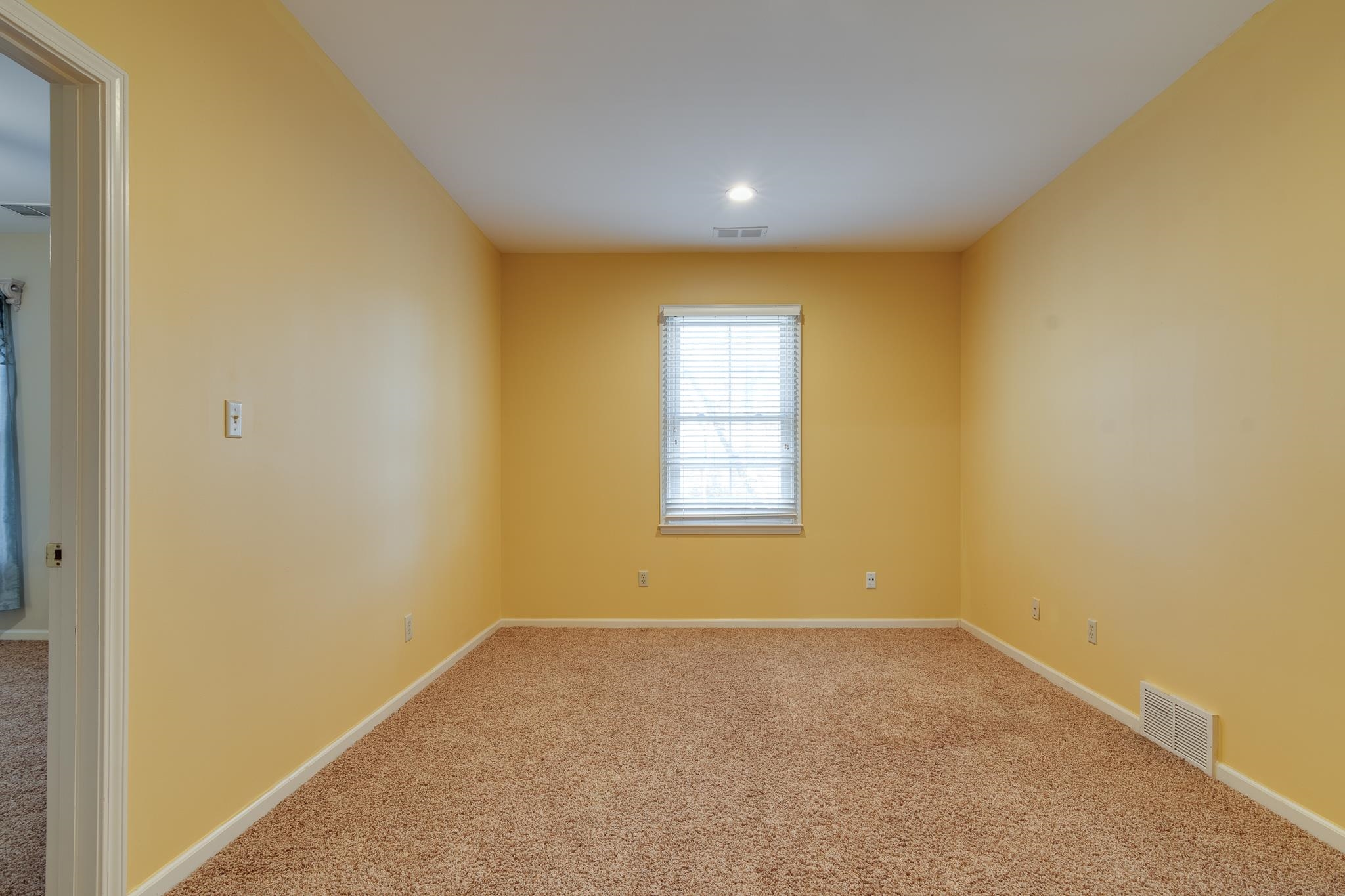 1725 CHAPEL CREEK PKY