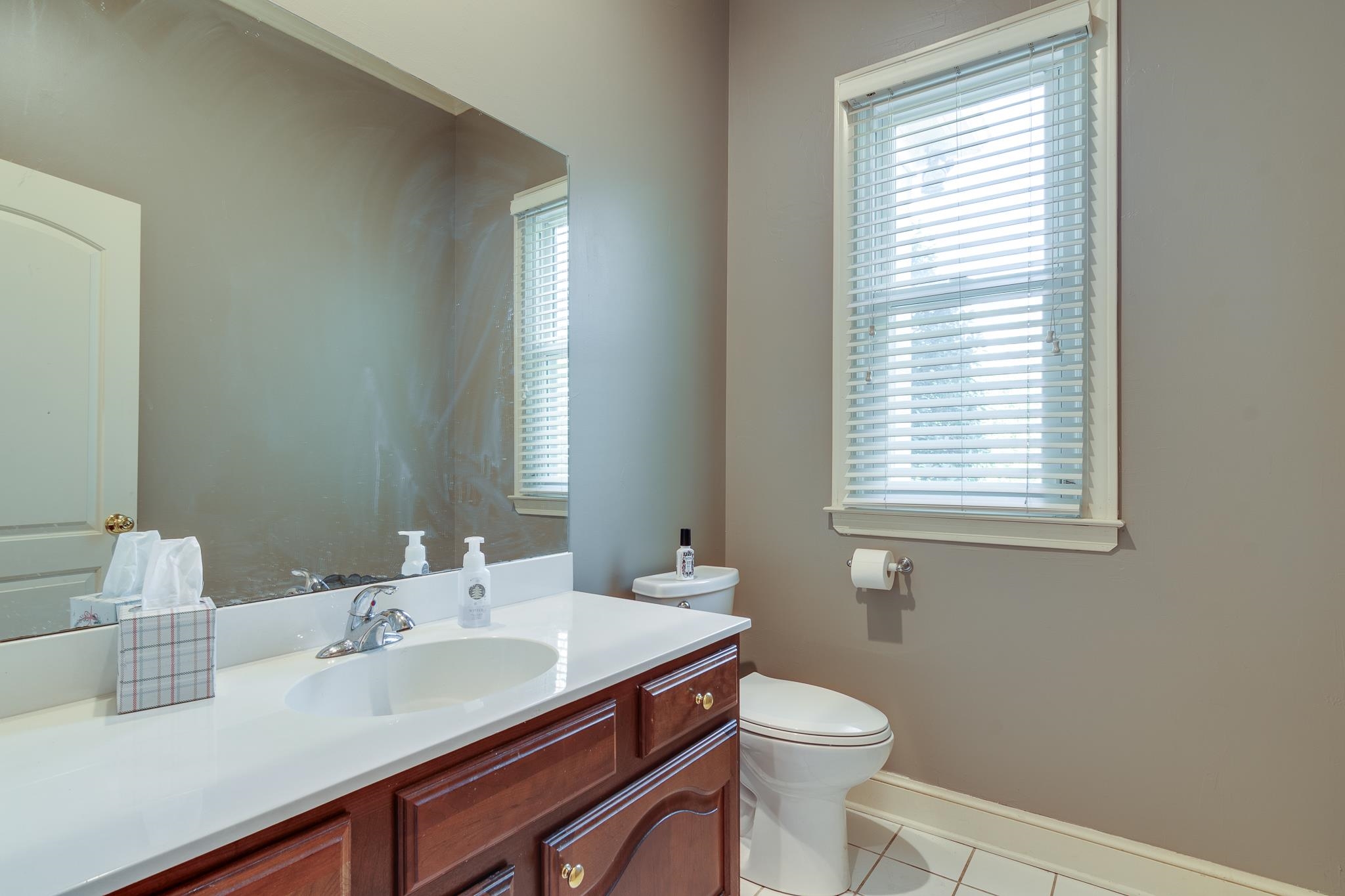 1725 CHAPEL CREEK PKY