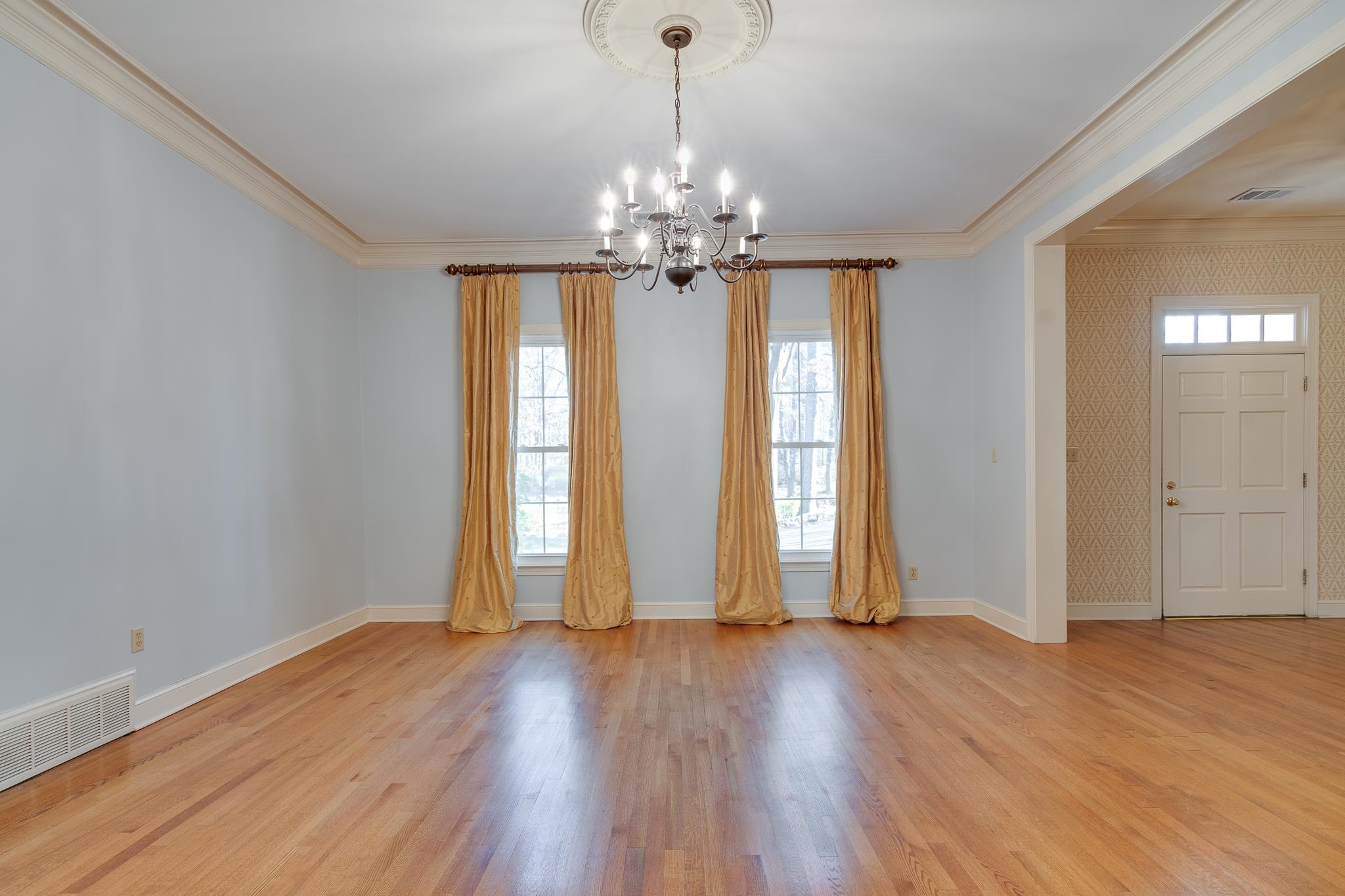 1725 CHAPEL CREEK PKY