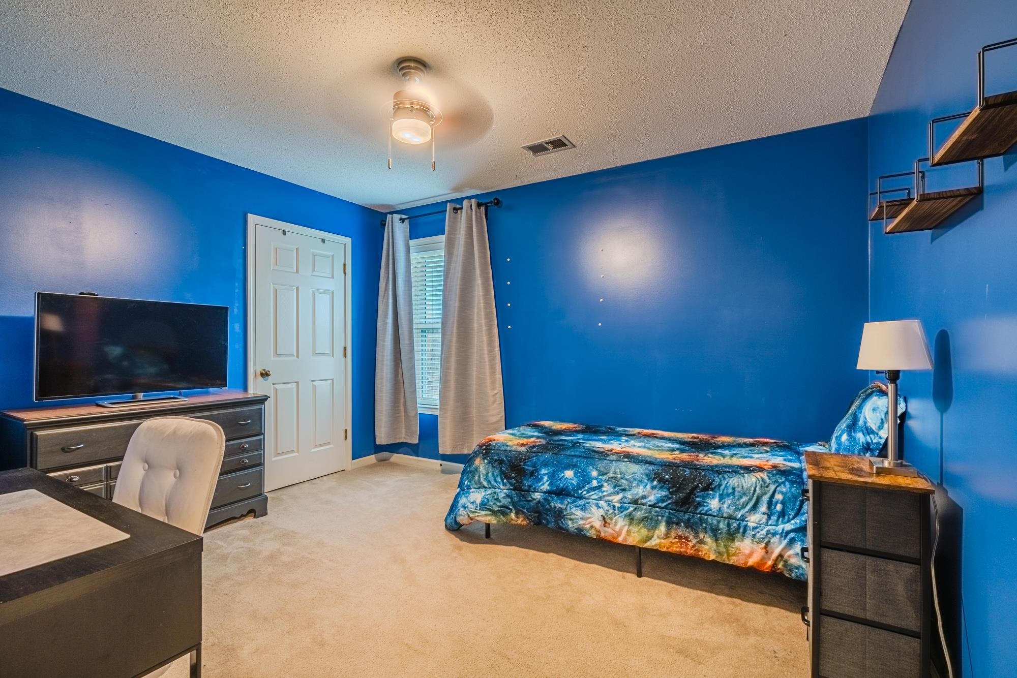 5026 FRENCH BROAD LN