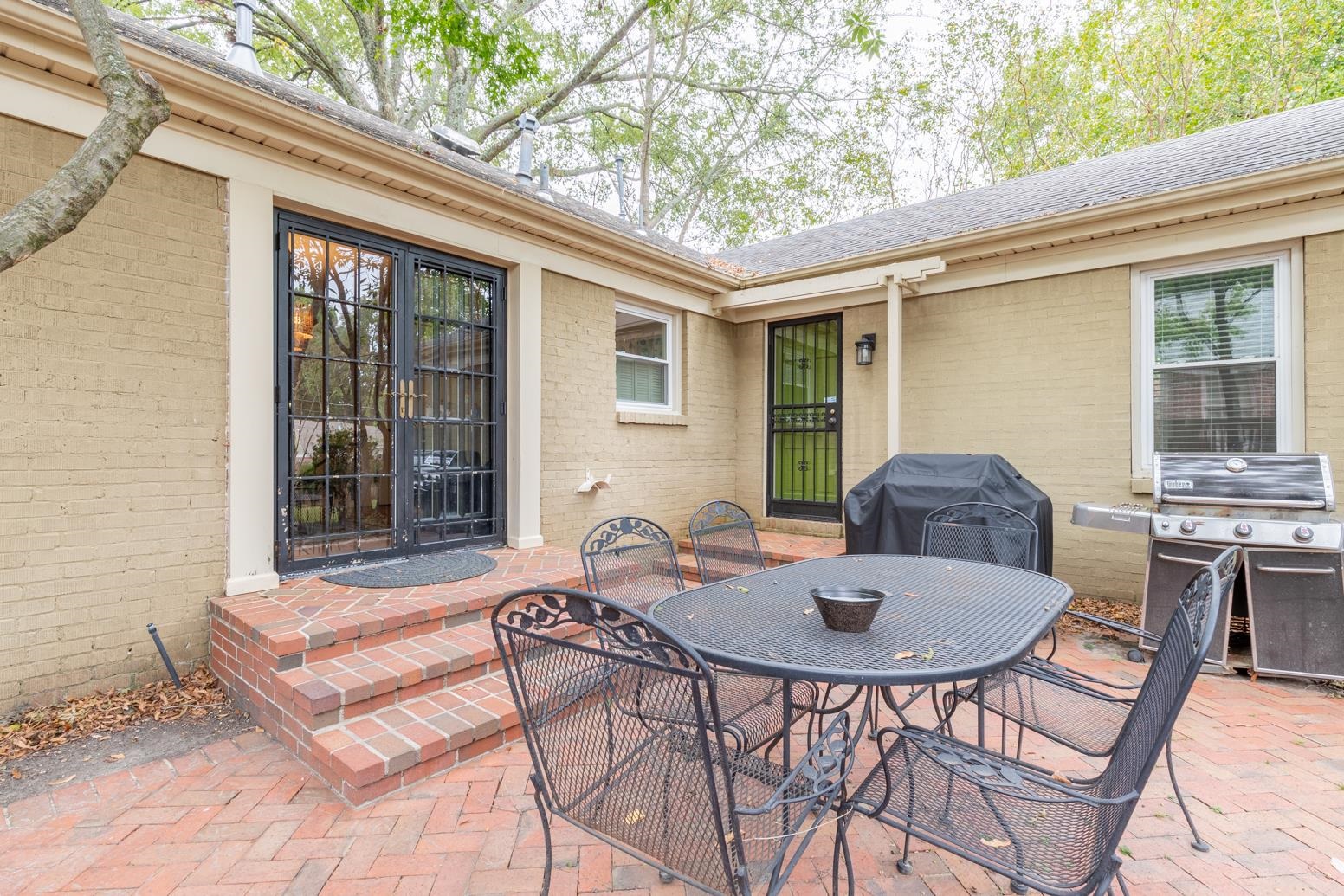 3696 HIGHLAND PARK PL