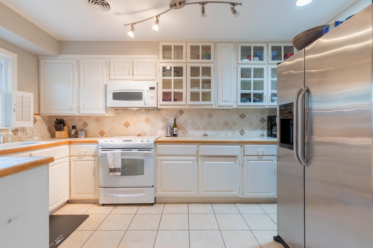 3696 HIGHLAND PARK PL