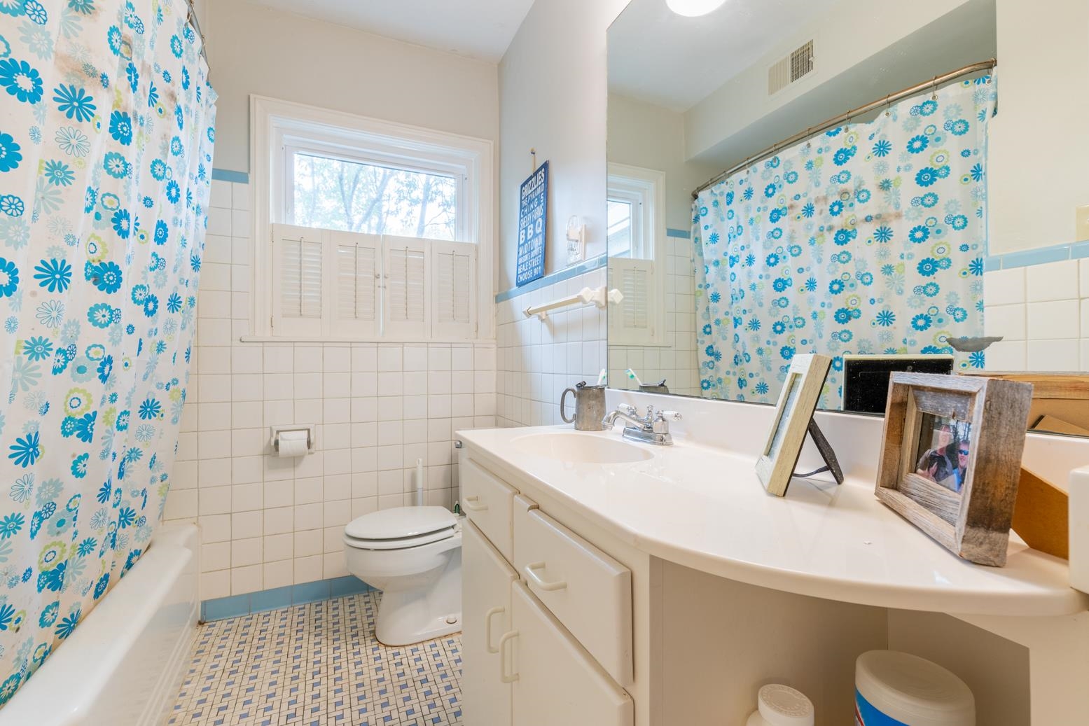 3696 HIGHLAND PARK PL