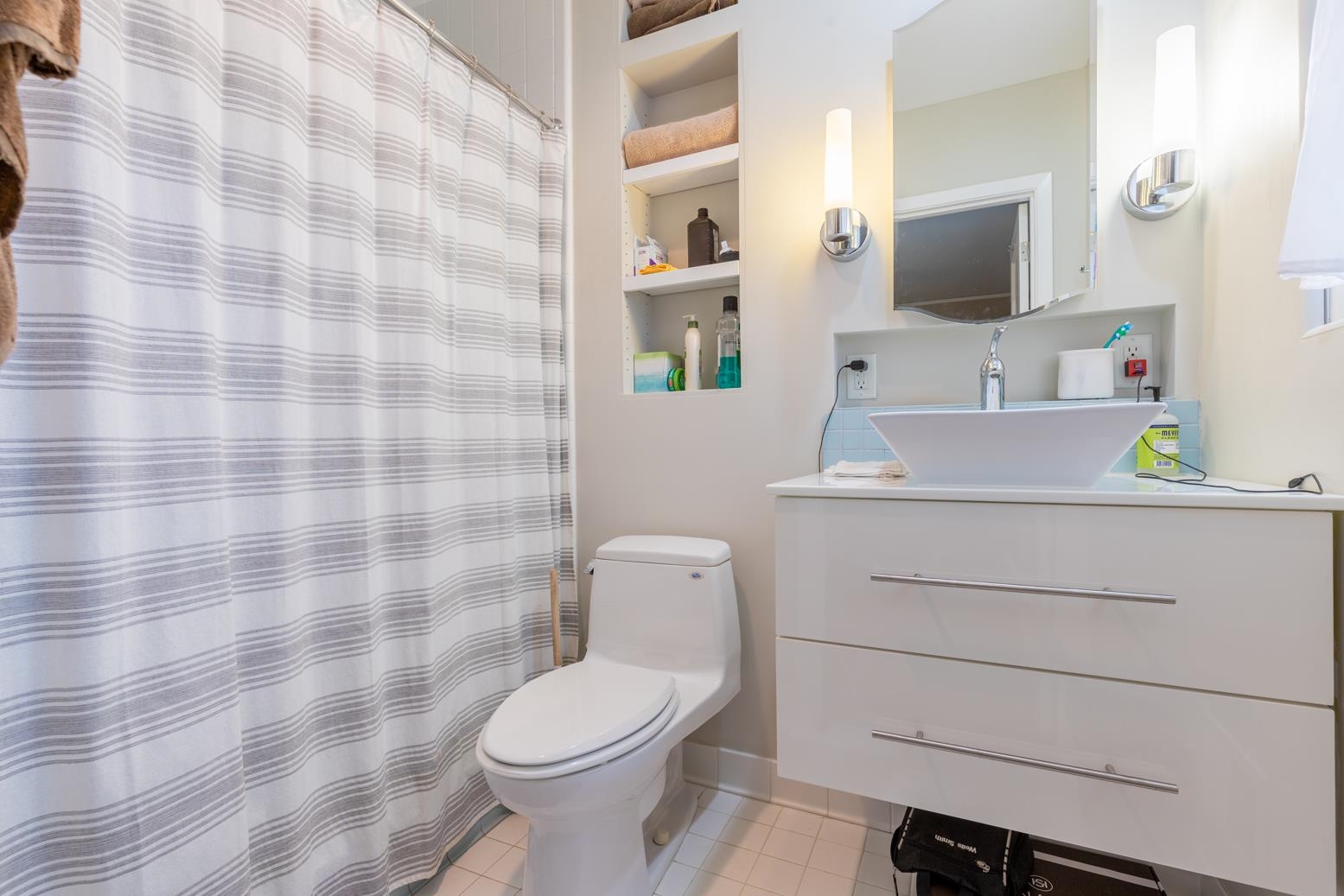 3696 HIGHLAND PARK PL